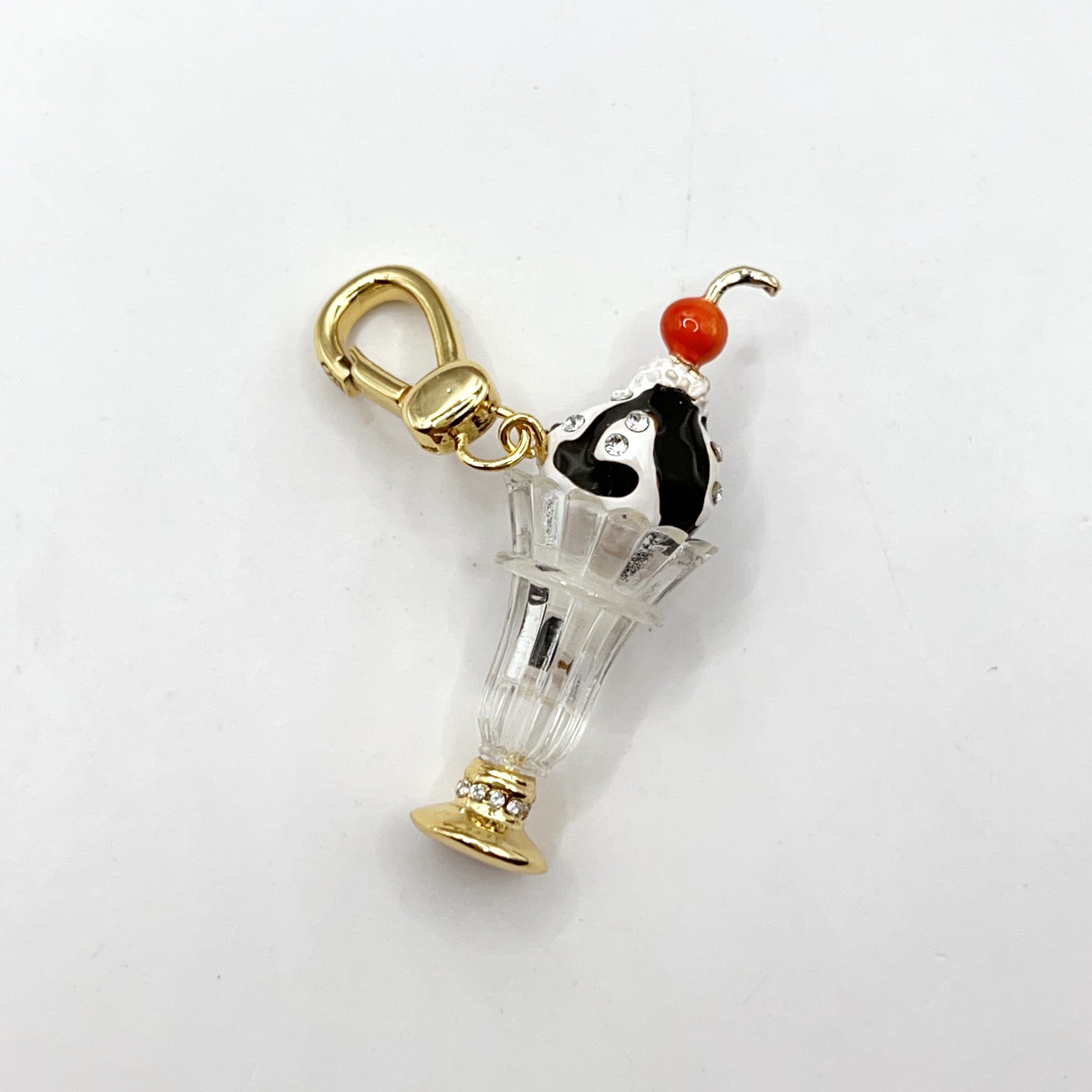 Q09-Juicy Couture ice cream sundae charm