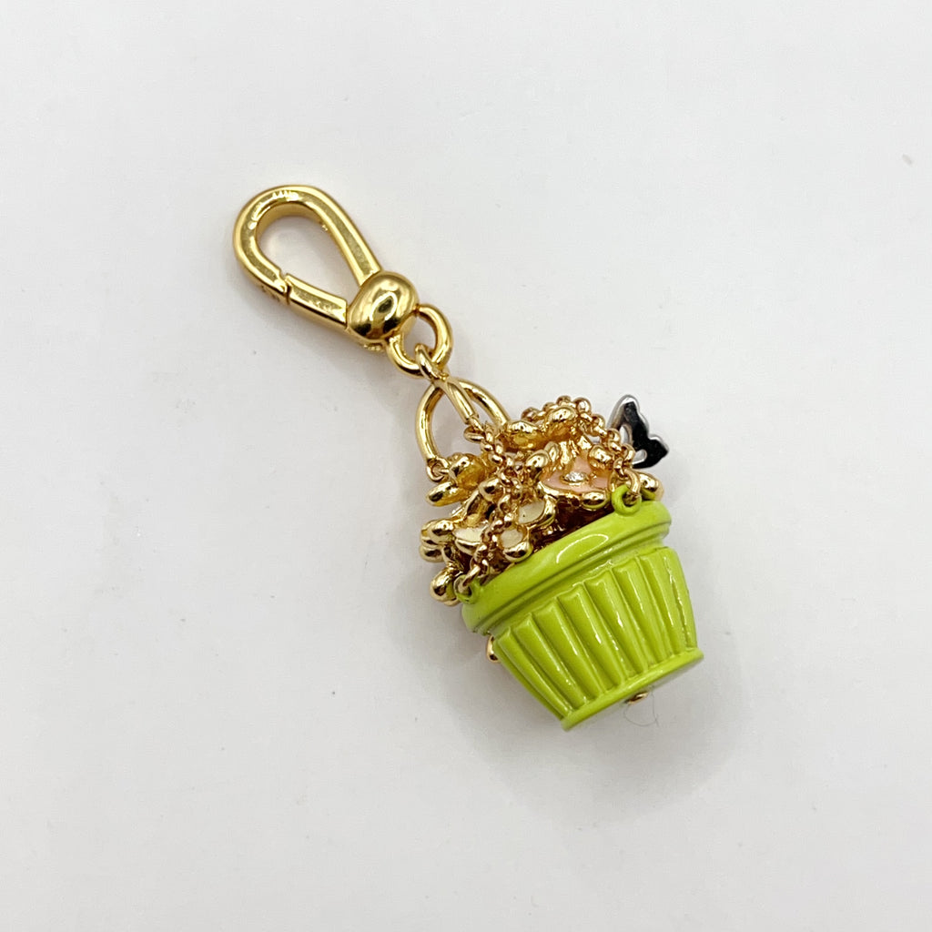 B04-Juicy Couture flower basket charm