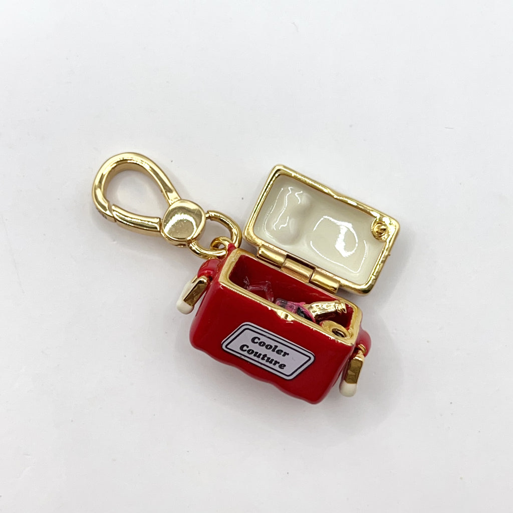 I06-Juicy Couture cooler charm