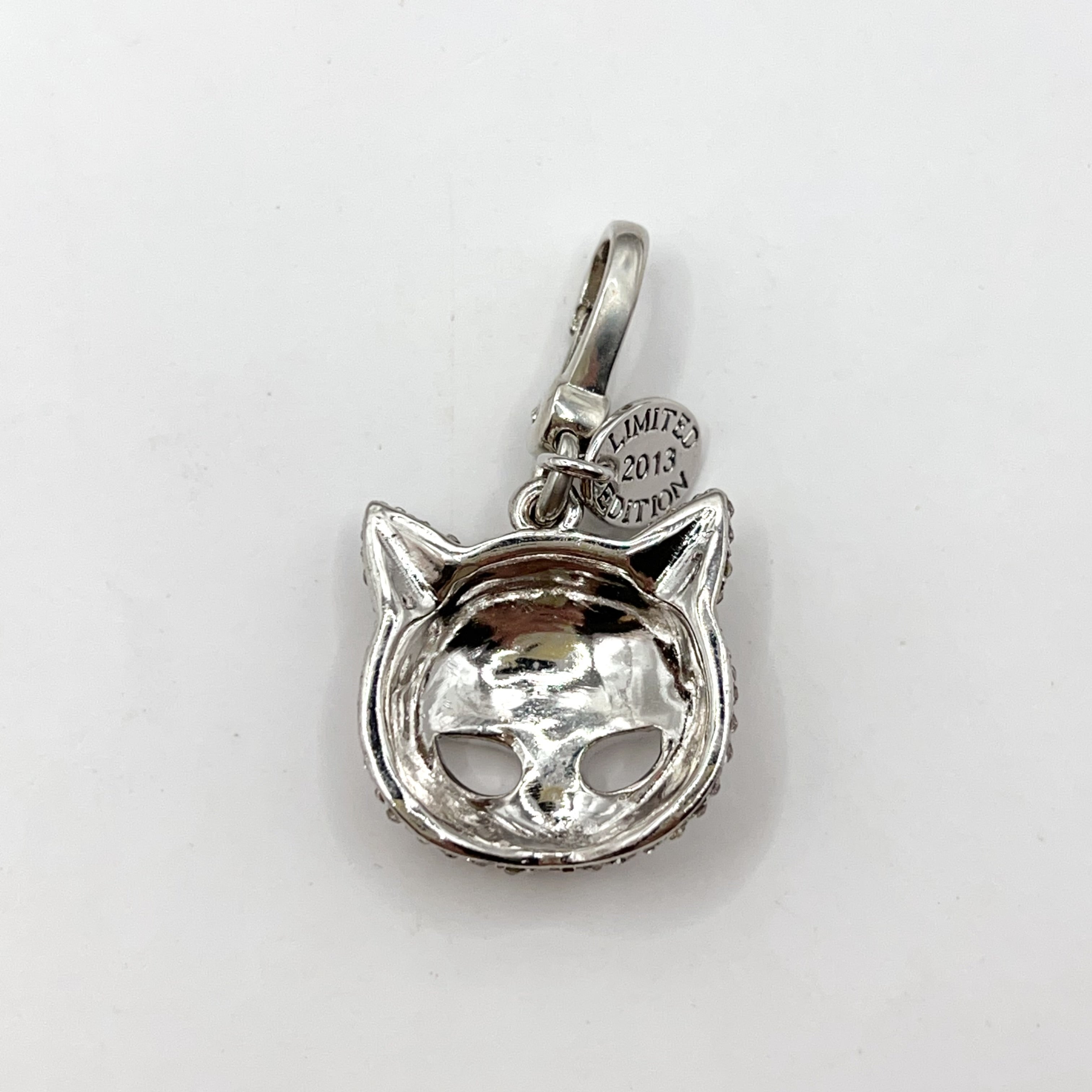 G06-Juicy Couture cat mask charm