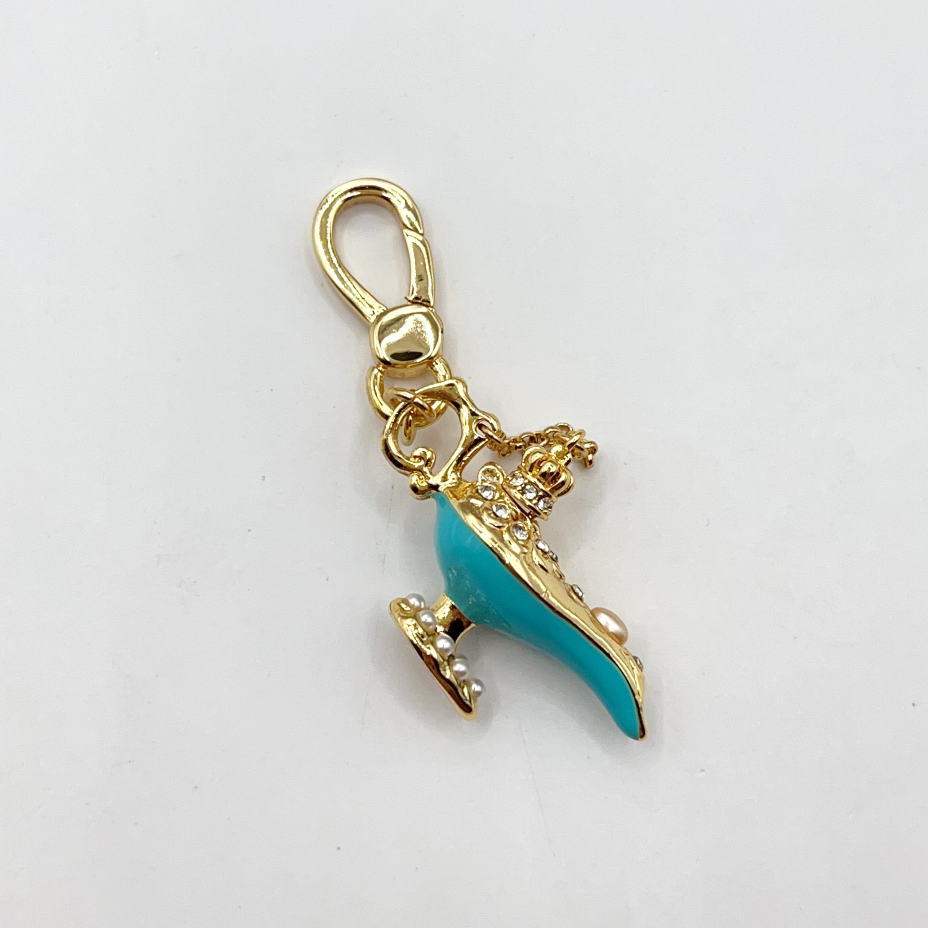 V08-Juicy Couture genie lamp charm
