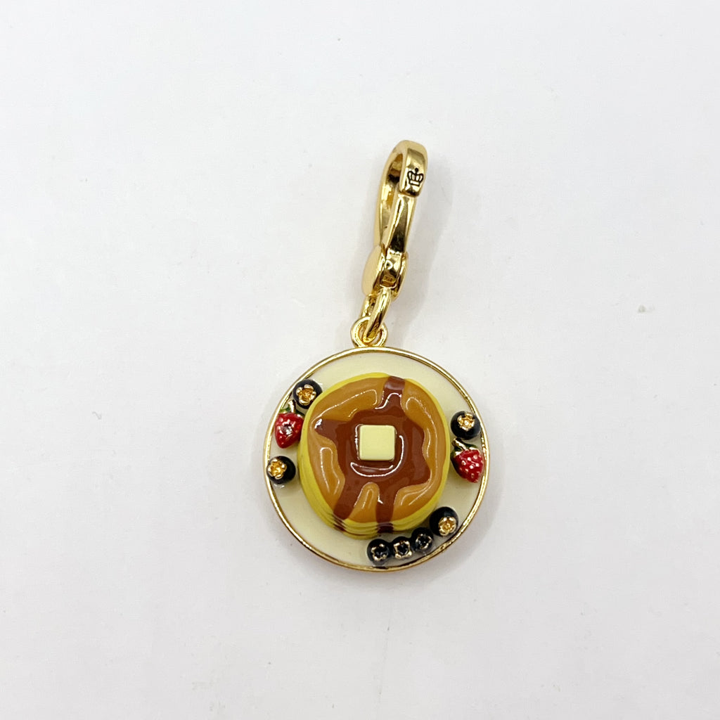 N09-Juicy Couture pancake charm