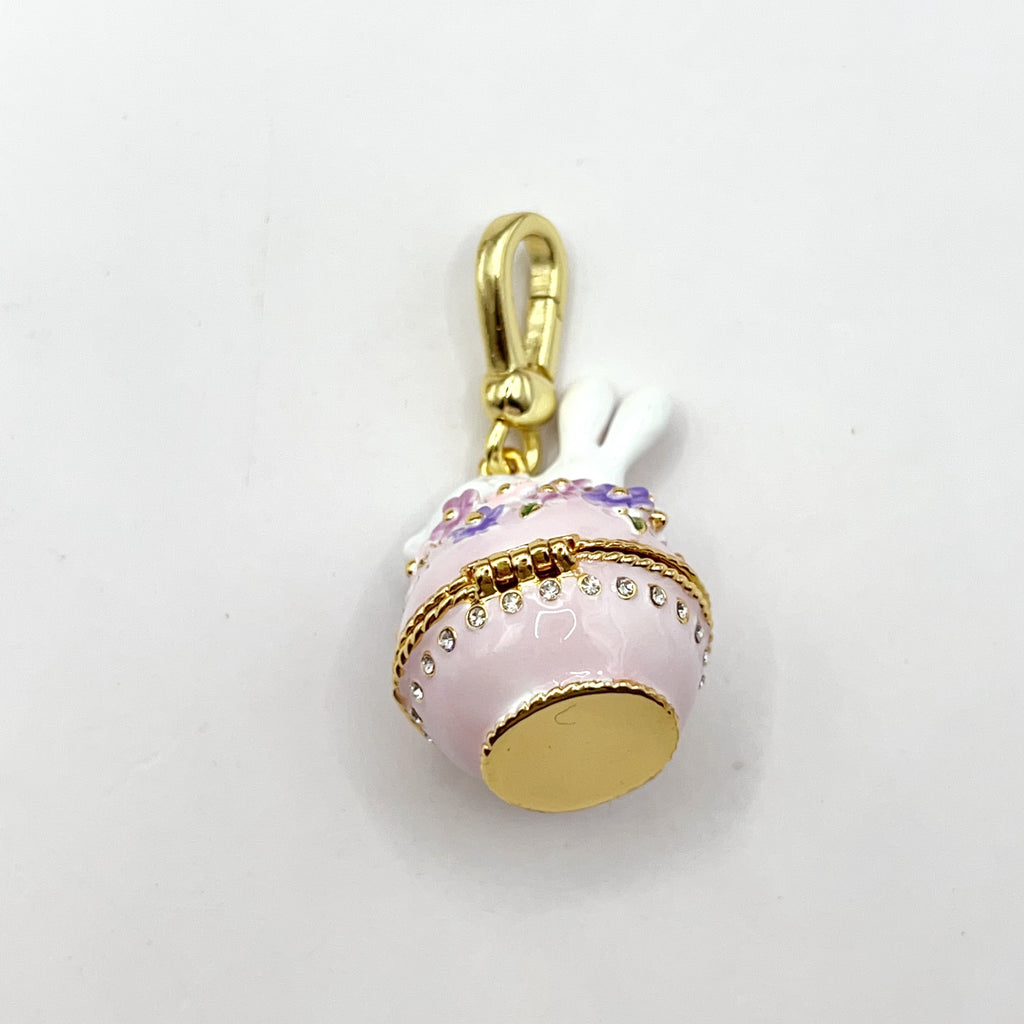 ARI002-ARI Dreams bunny with purple flowers charm