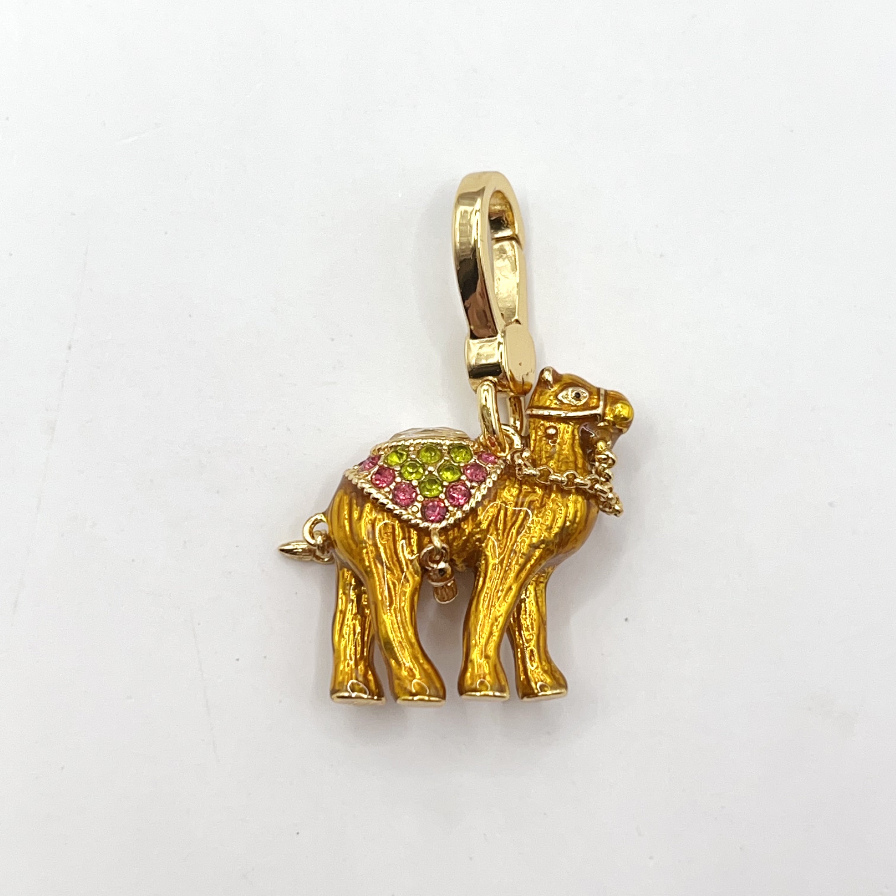 U10-Juicy Couture camel charm
