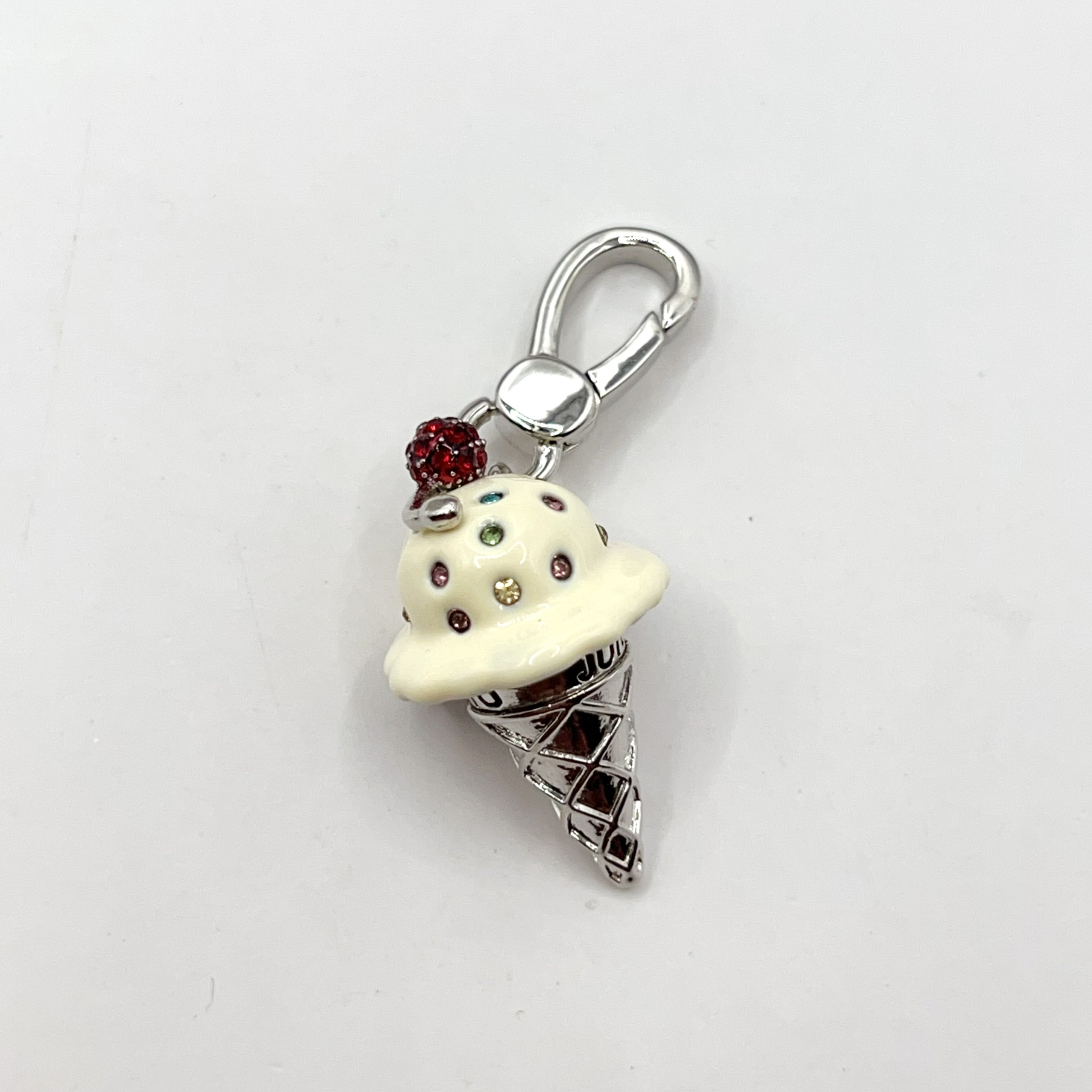 S05-Juicy Couture ice cream charm
