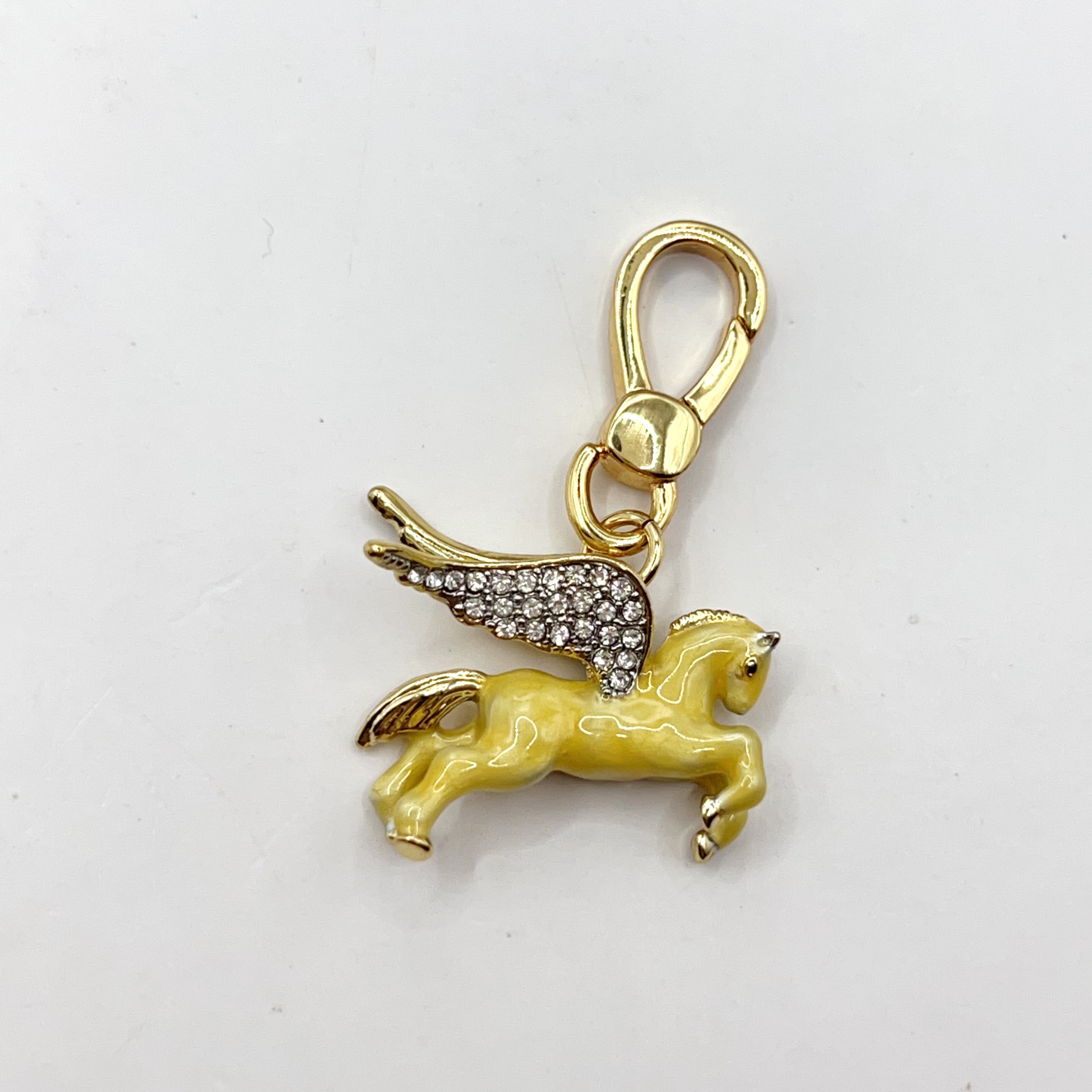 T02-Juicy Couture Pegasus charm