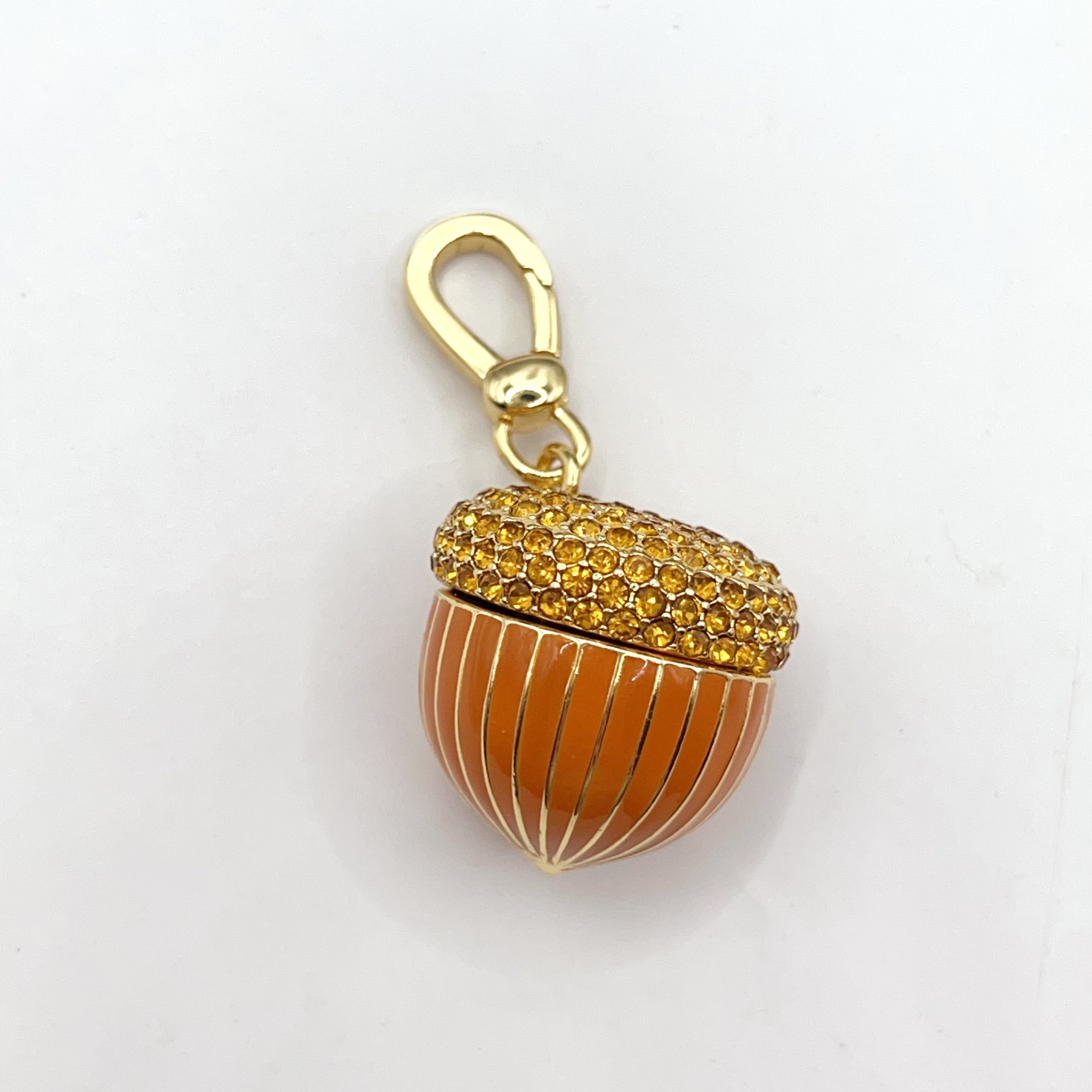 ARI018-ARI Dreams acorn and squirrel charm