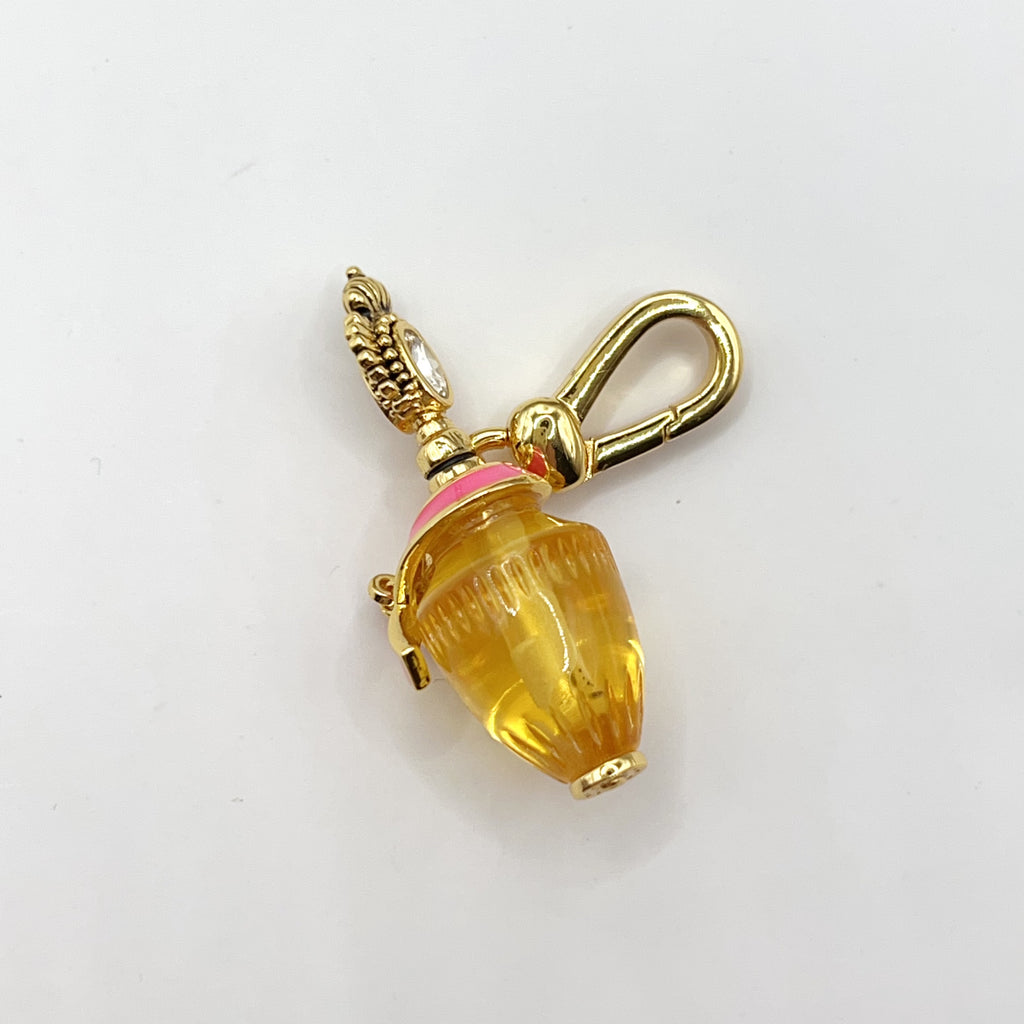 JC564-Juicy Couture perfume charm