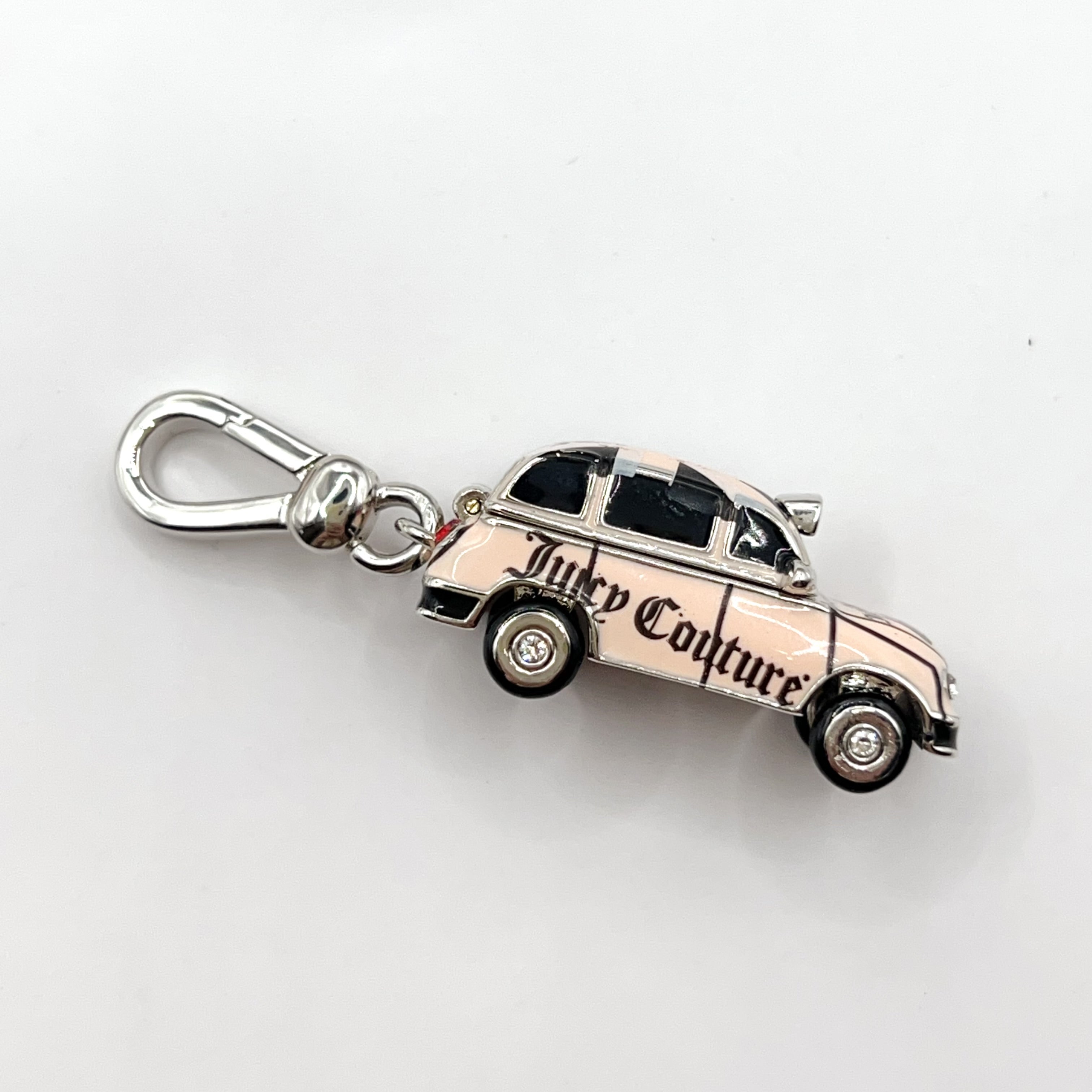 JC593-Juicy Couture English car charm