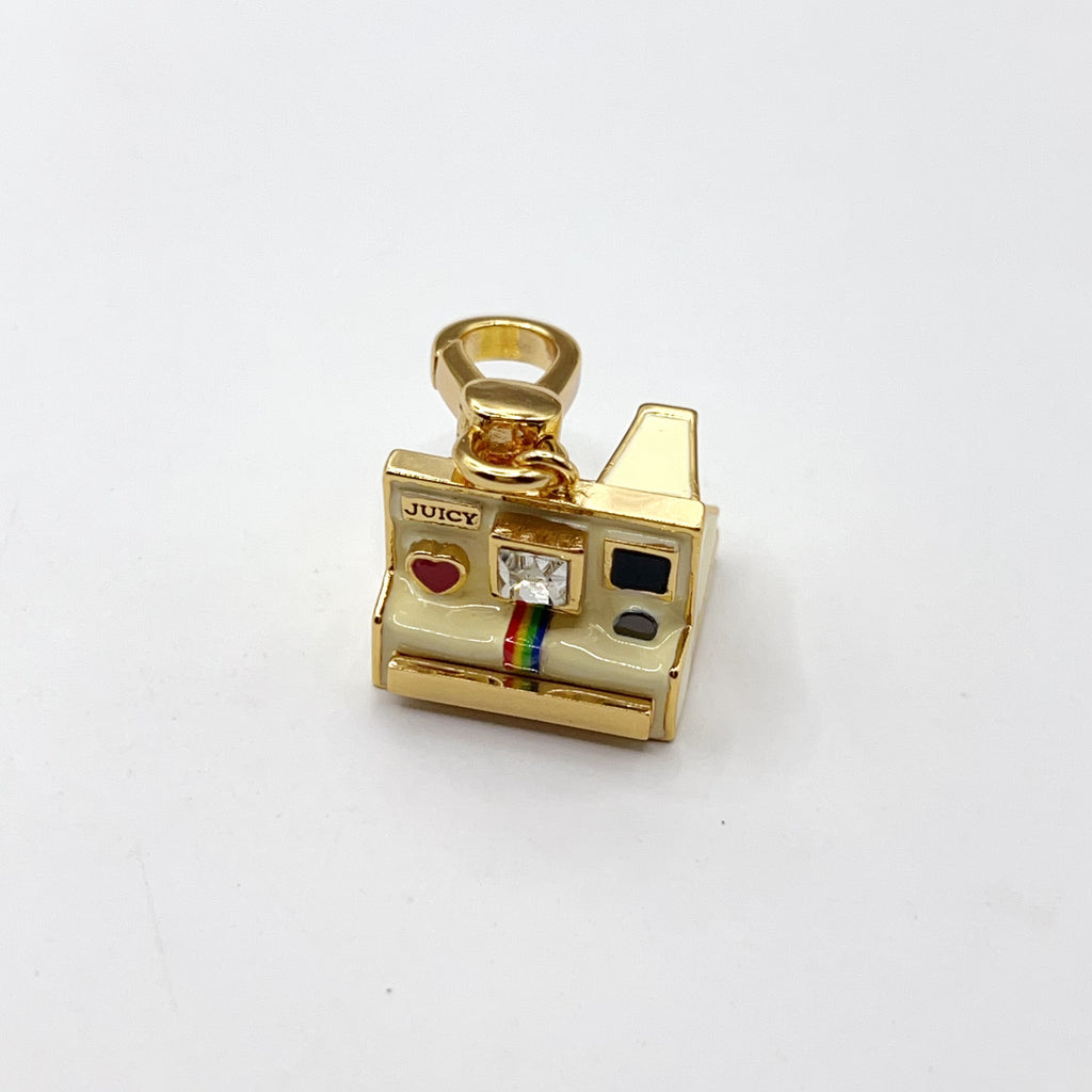 E07-Juicy Couture camera charm