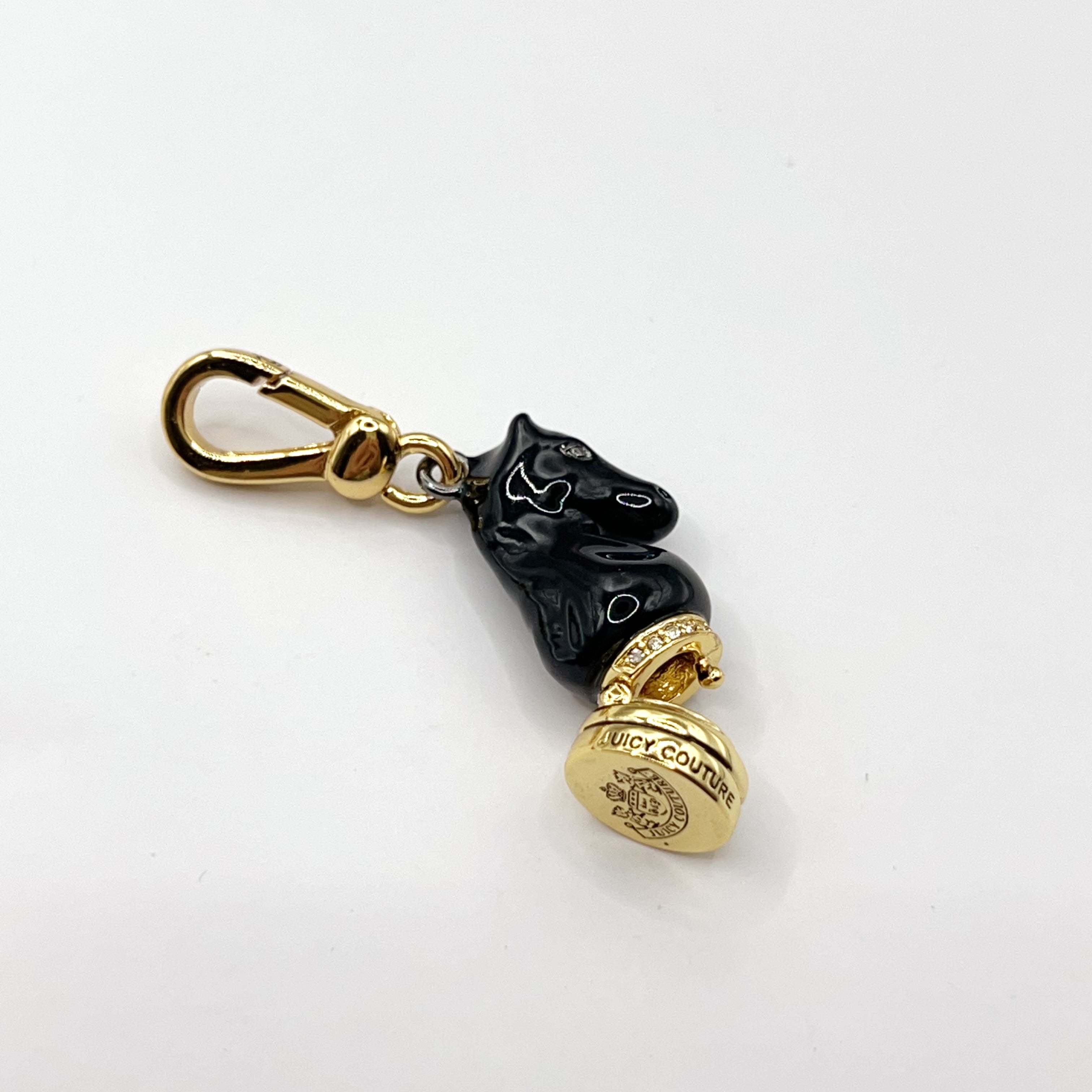 JC618-Juicy Couture knight charm