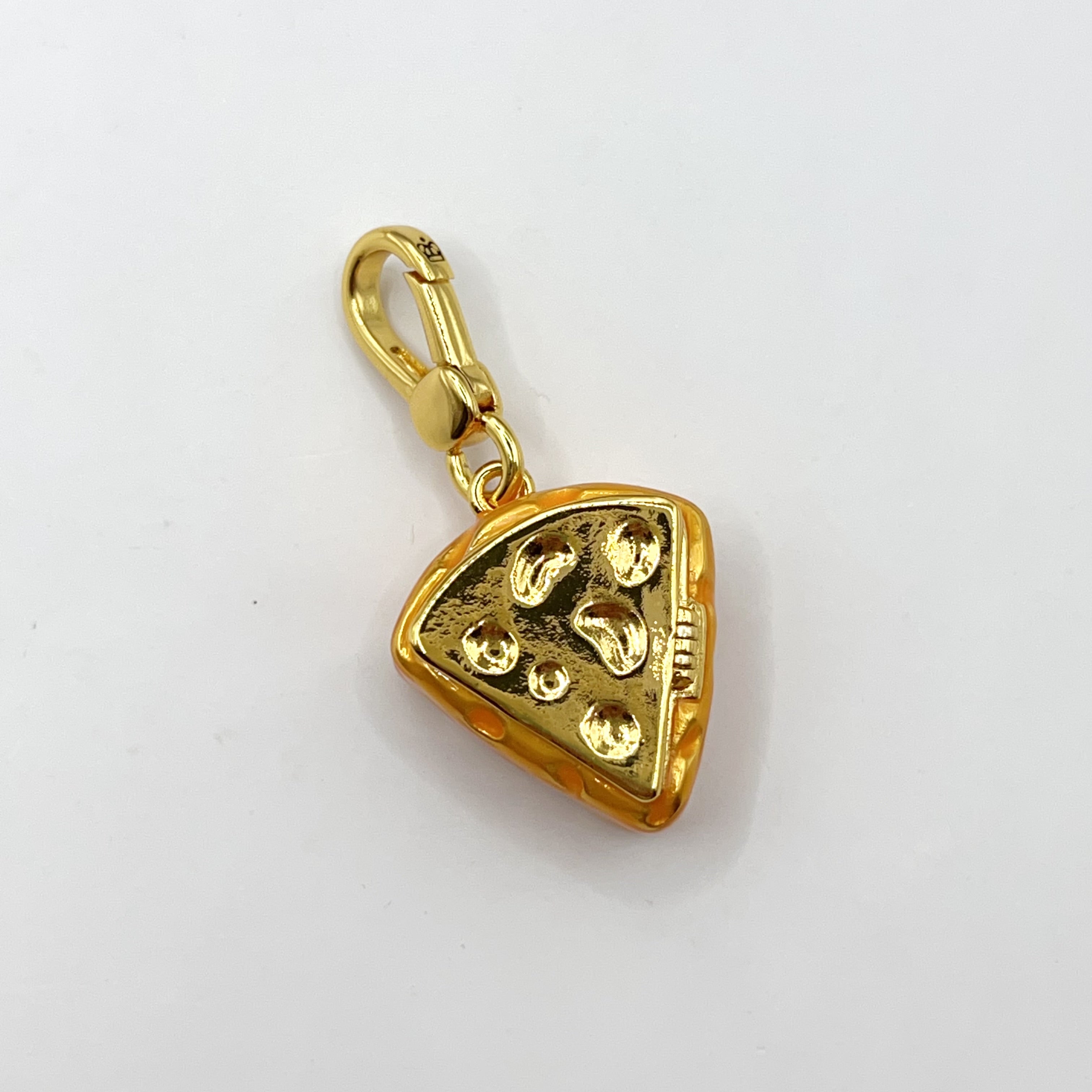 JC674-Juicy Couture cheese with mouse charm