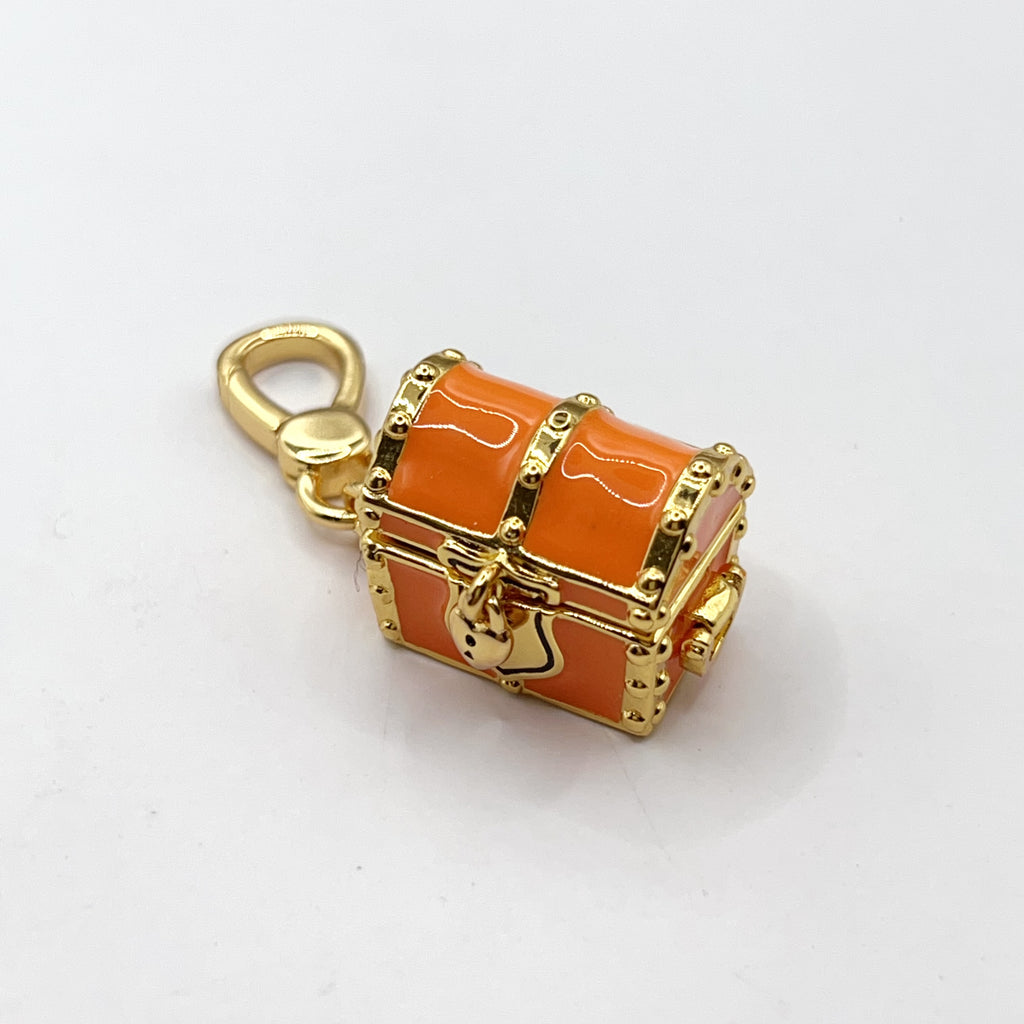 P06-Juicy Couture treasure chest charm