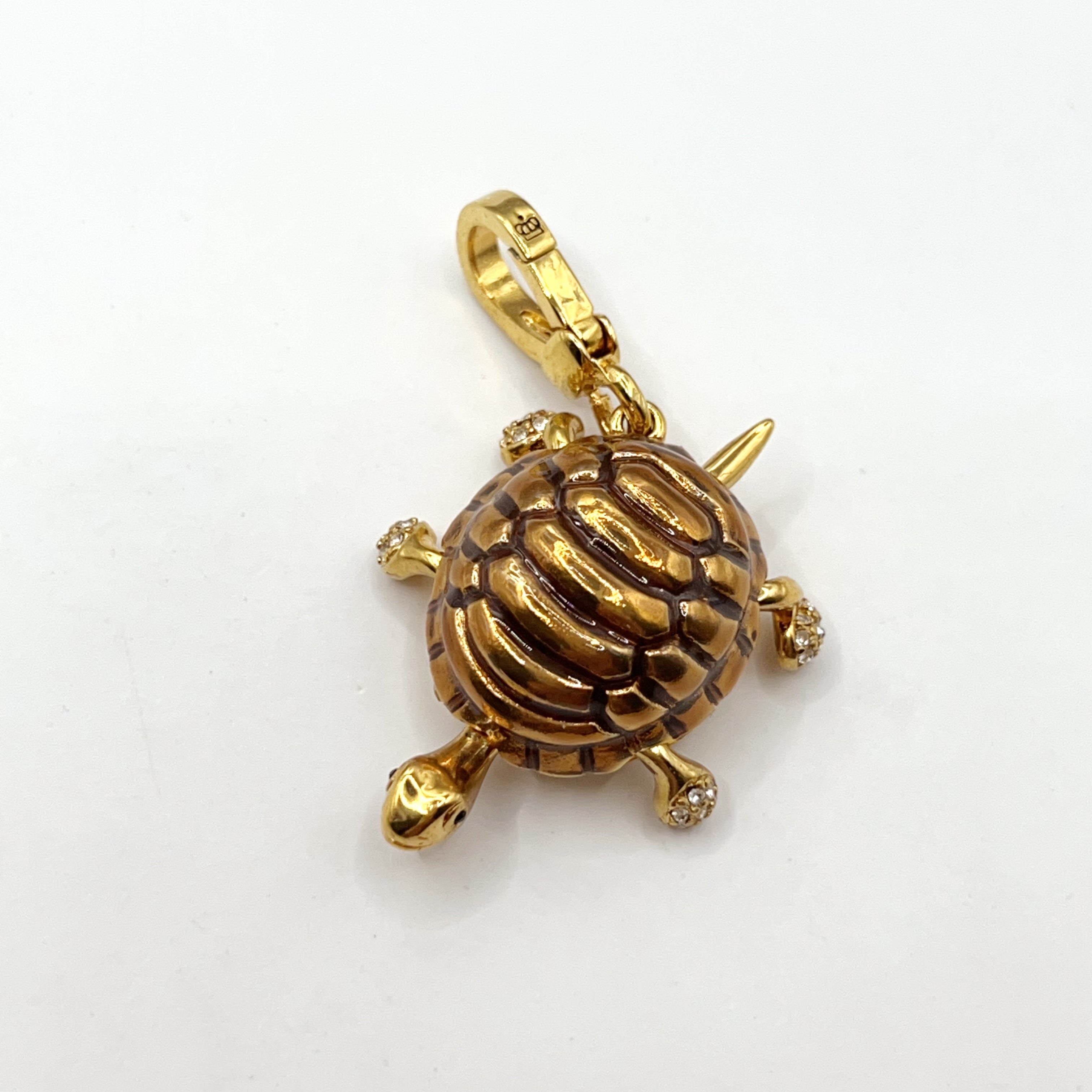 E12-Juicy Couture turtle charm