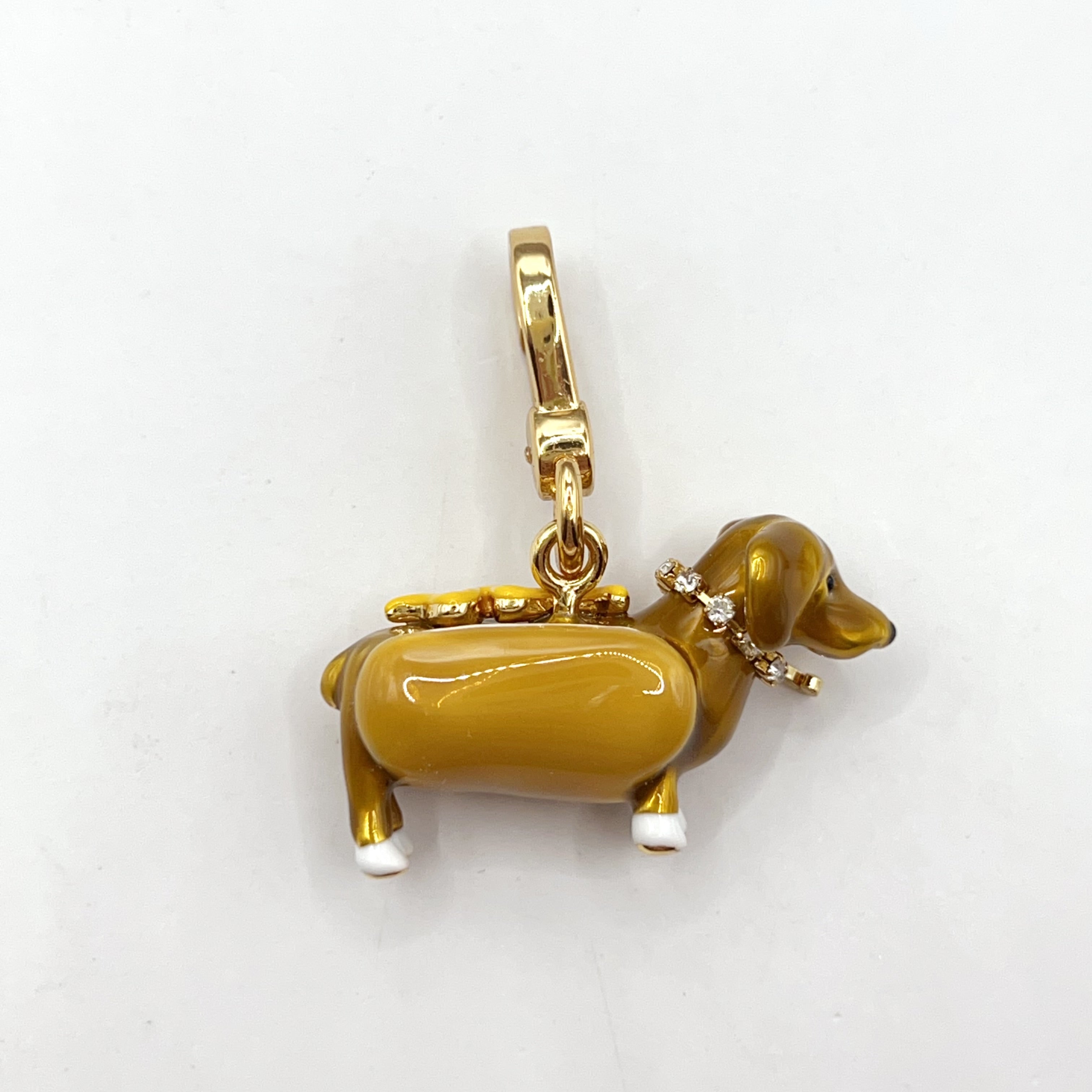 JC014-Juicy Couture Dachshund hotdog charm