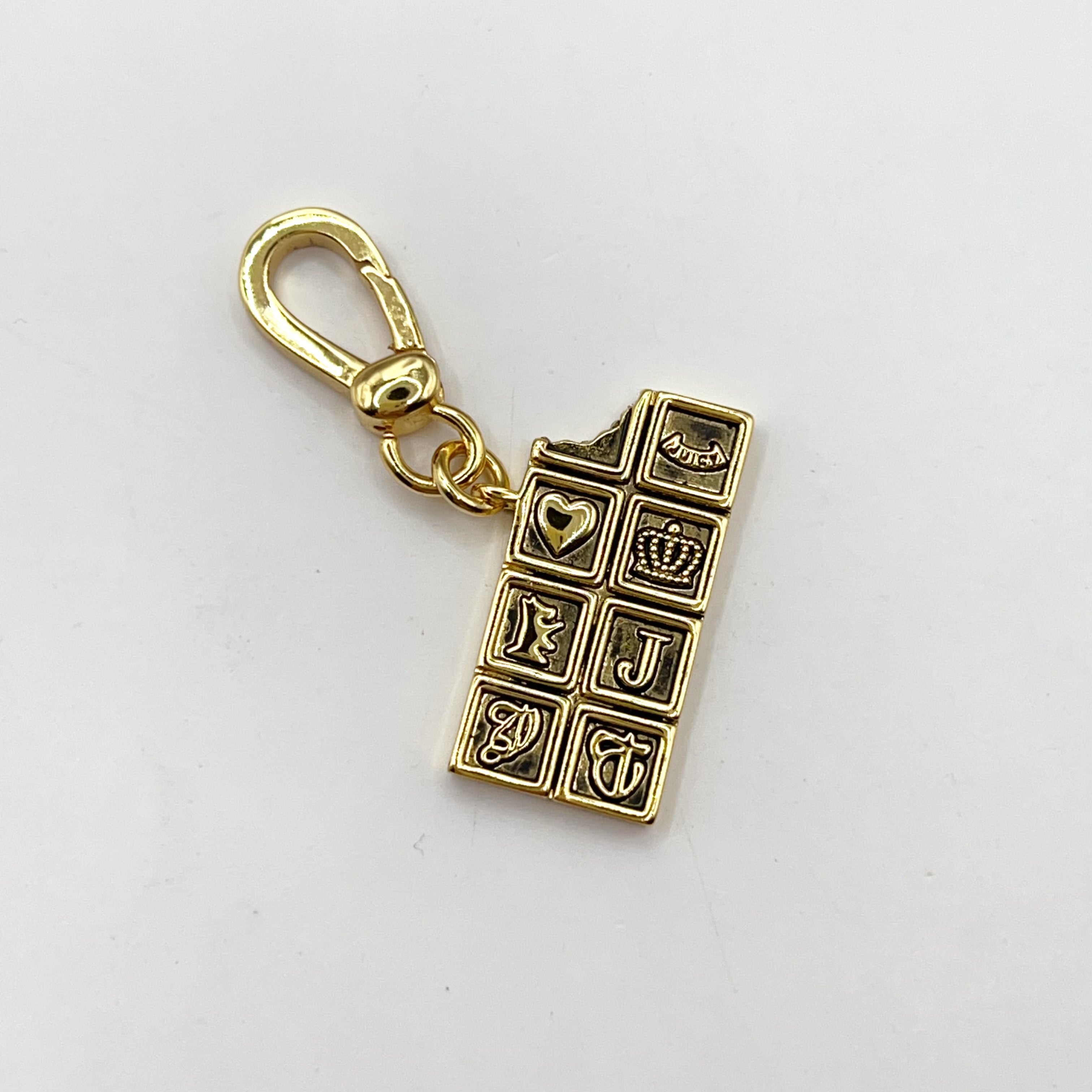 JC016-Juicy Couture chocolate bar charm