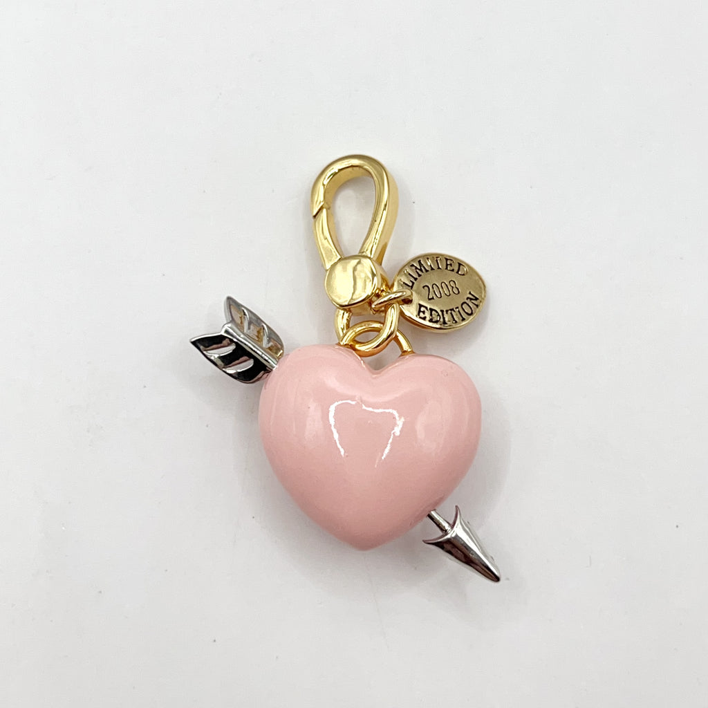 B09-Juicy Couture pink heart with arrow charm
