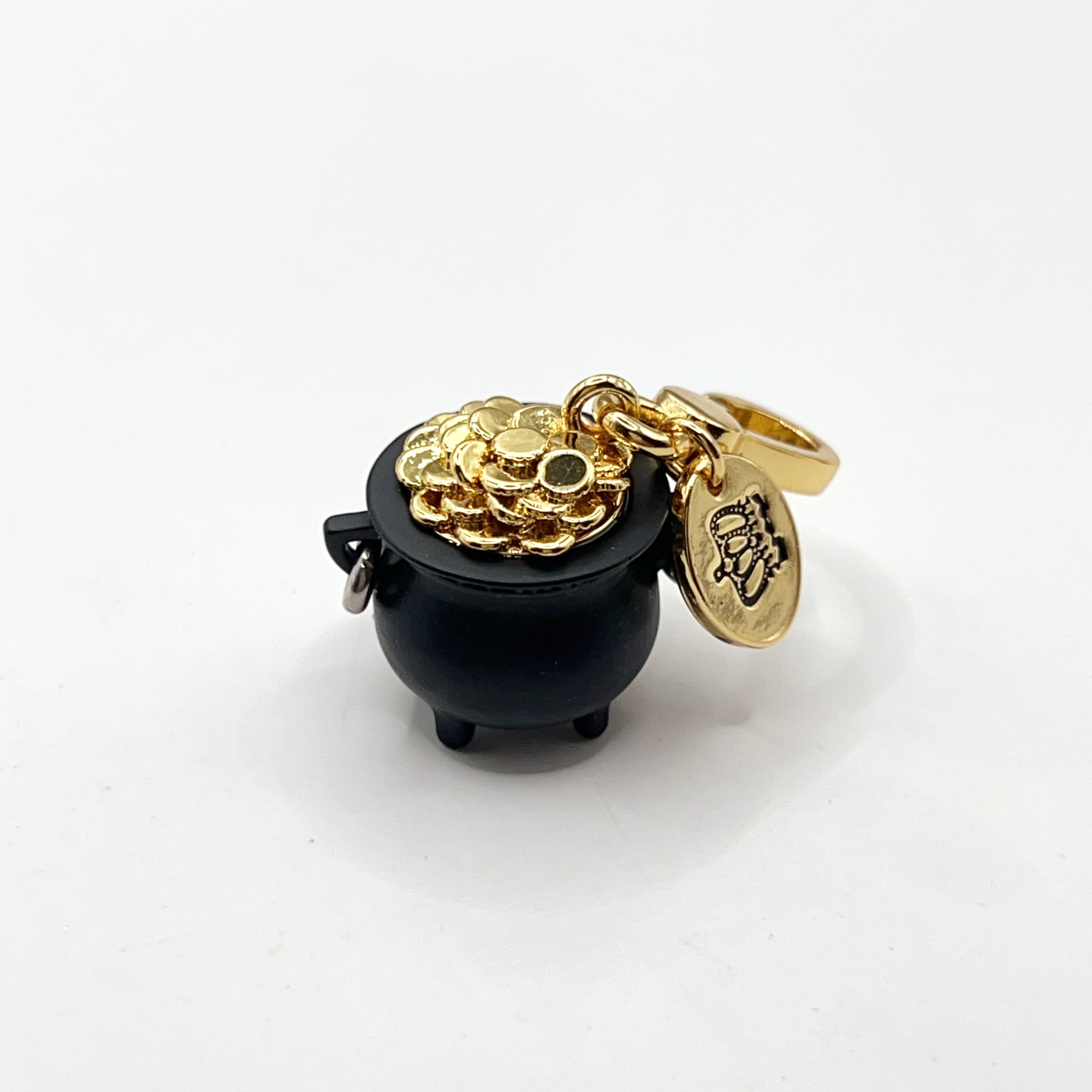 D04-Juicy Couture pot of gold charm