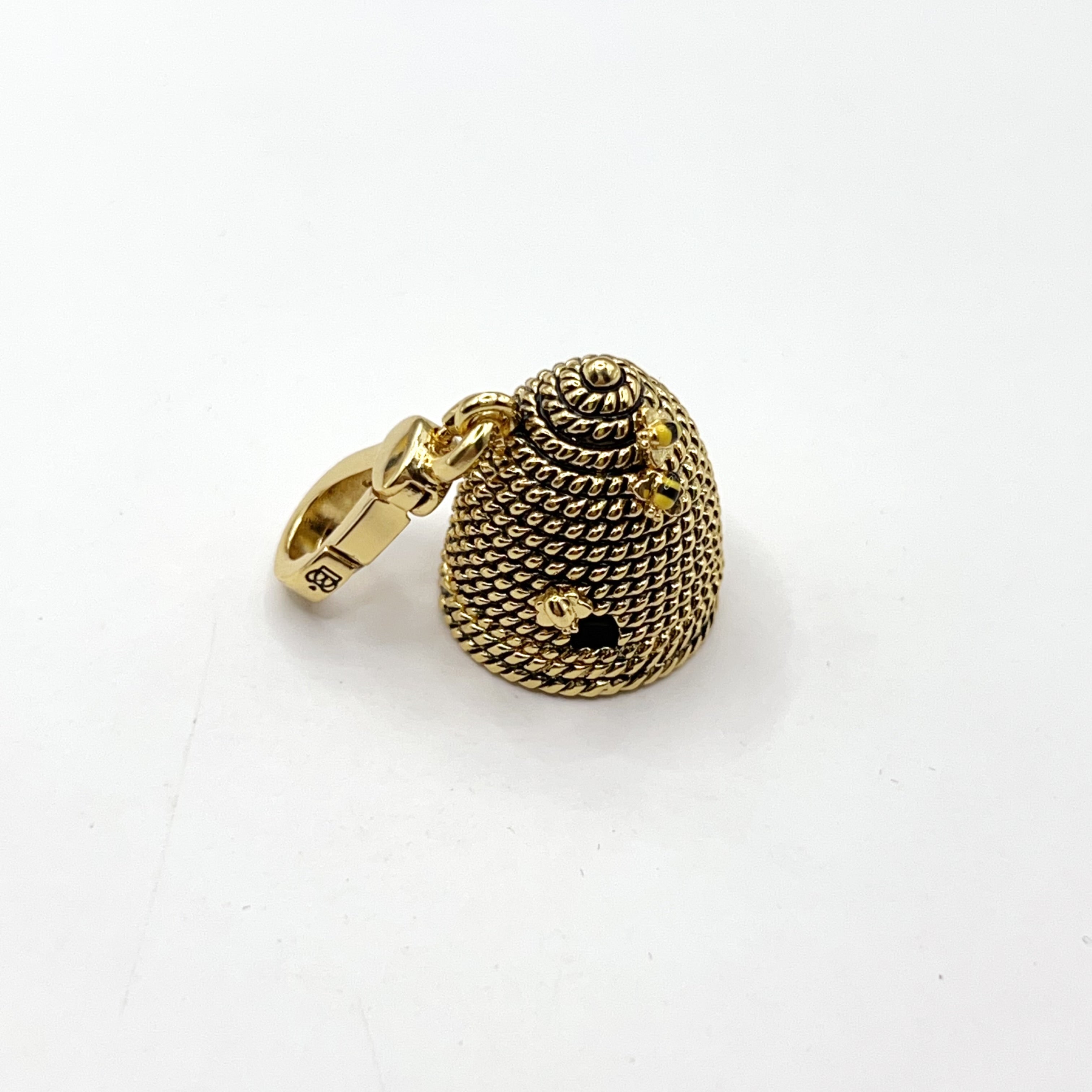 C11-Juicy Couture beehive charm