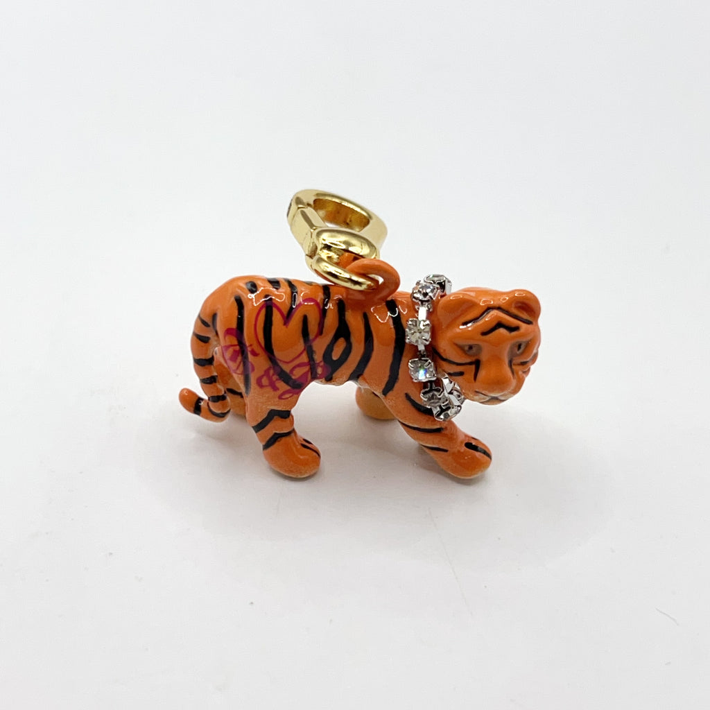 A04-Juicy Couture tiger charm