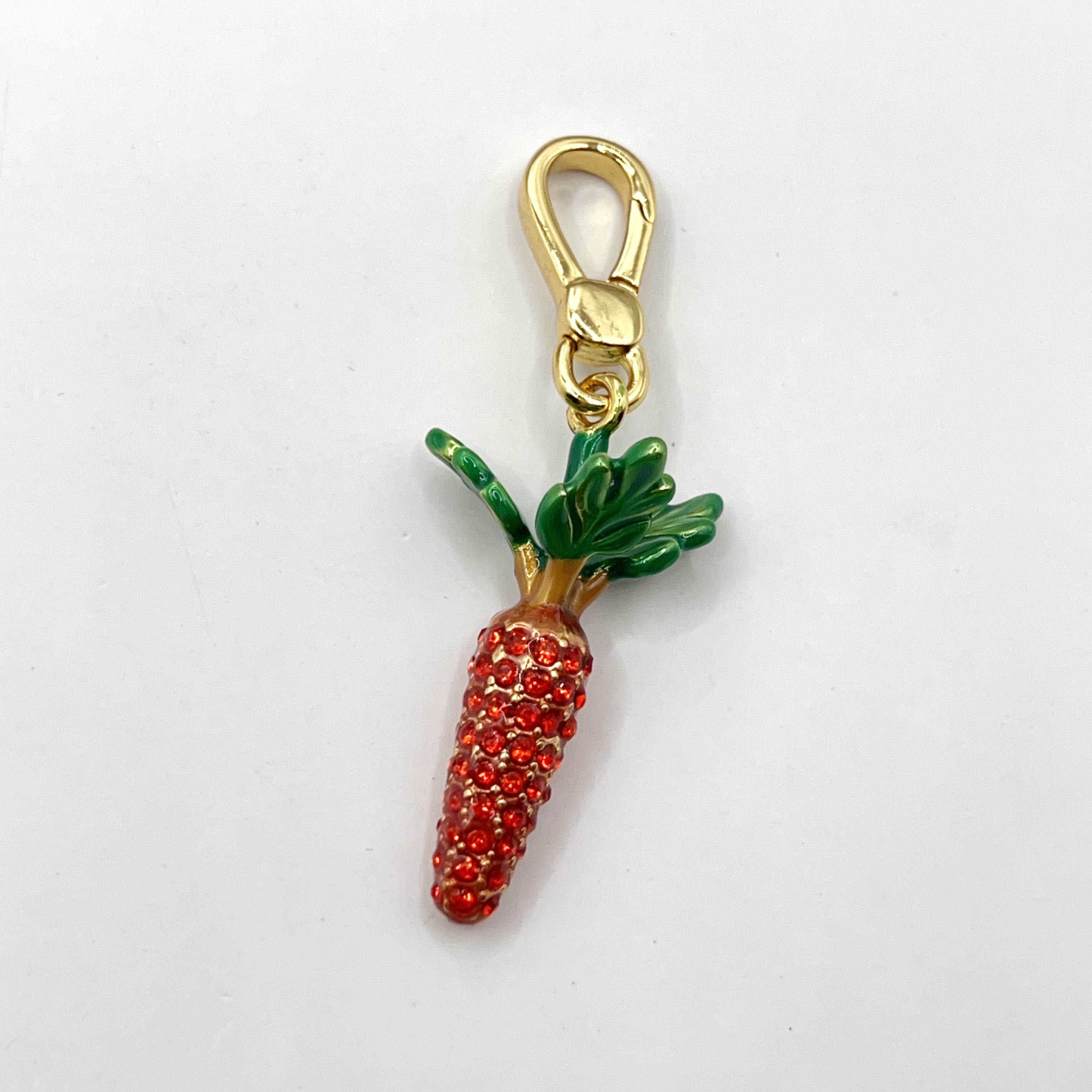 C05-Juicy Couture carrot charm