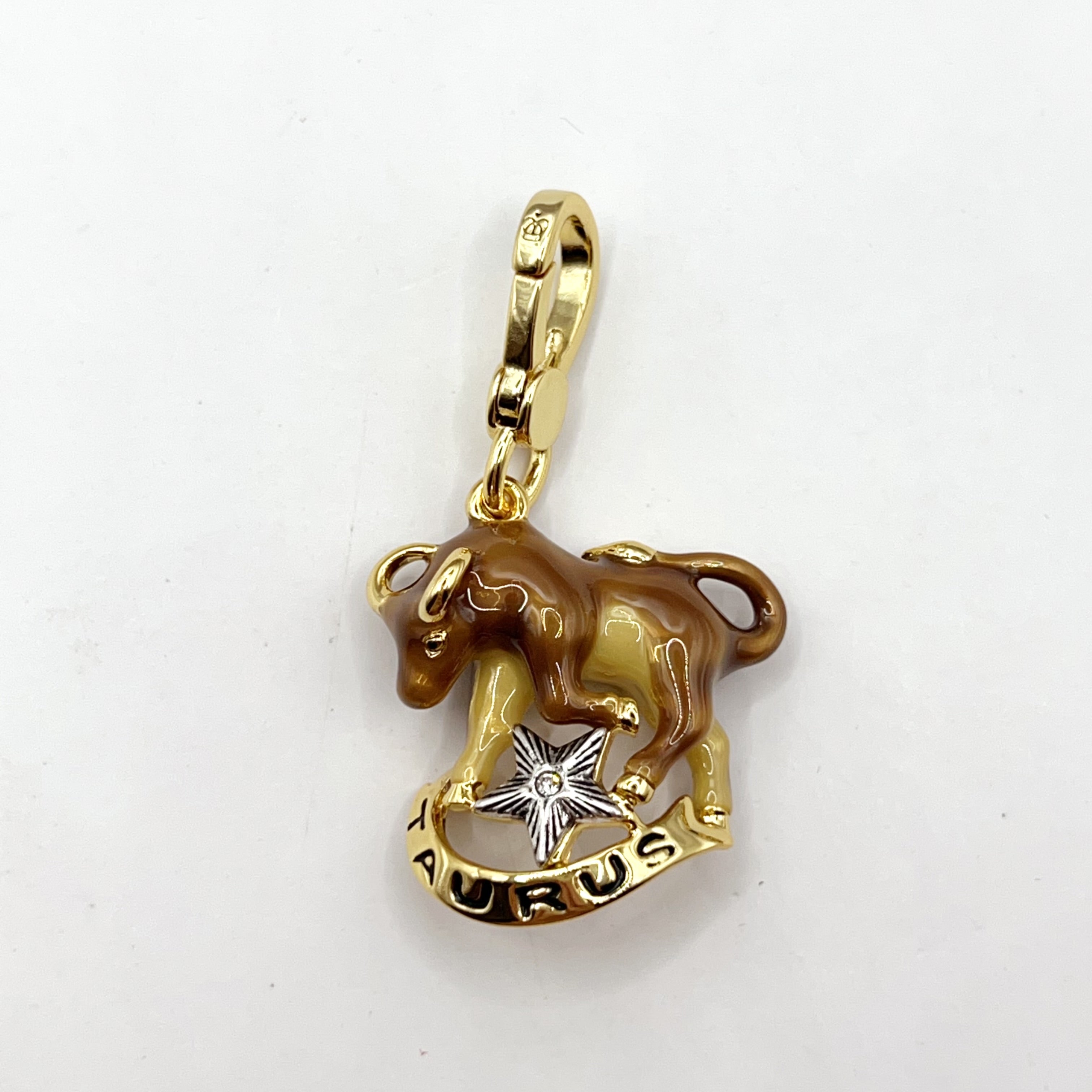 Y04-Juicy Couture Taurus charm