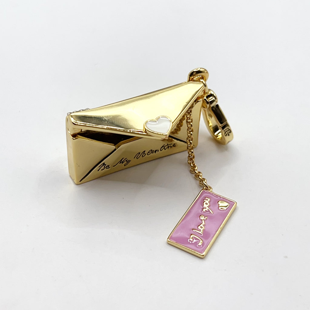 JC010-Juicy Couture love letter charm