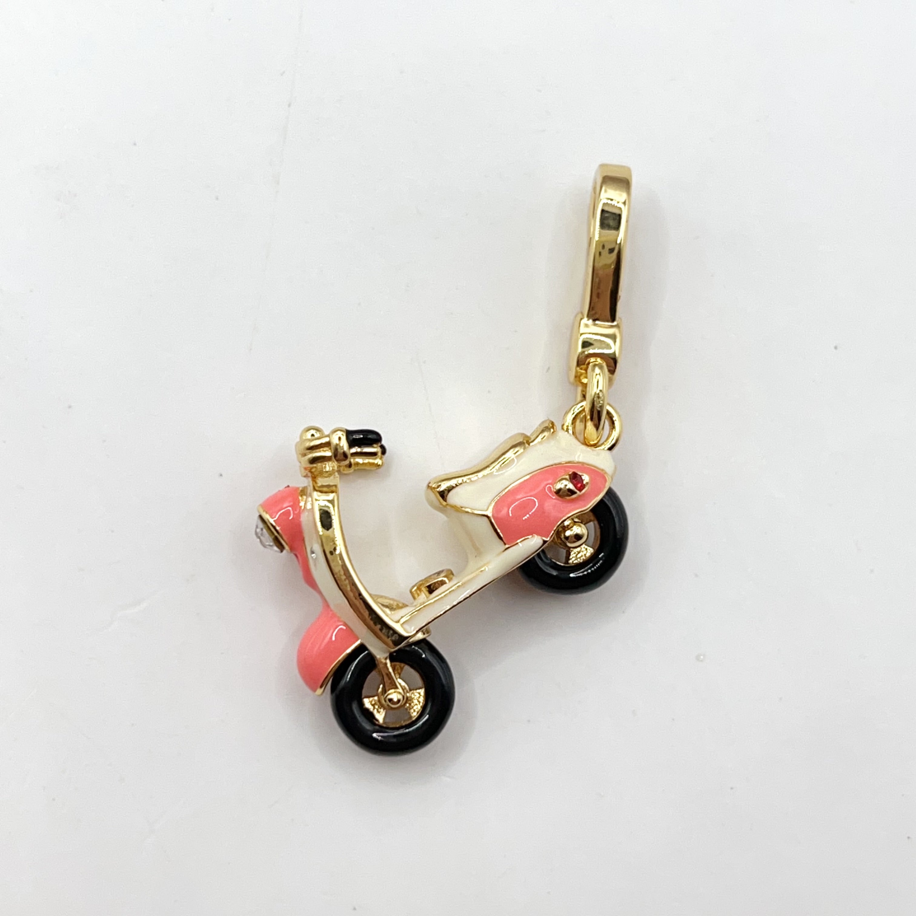 W04-Juicy Couture scooter charm