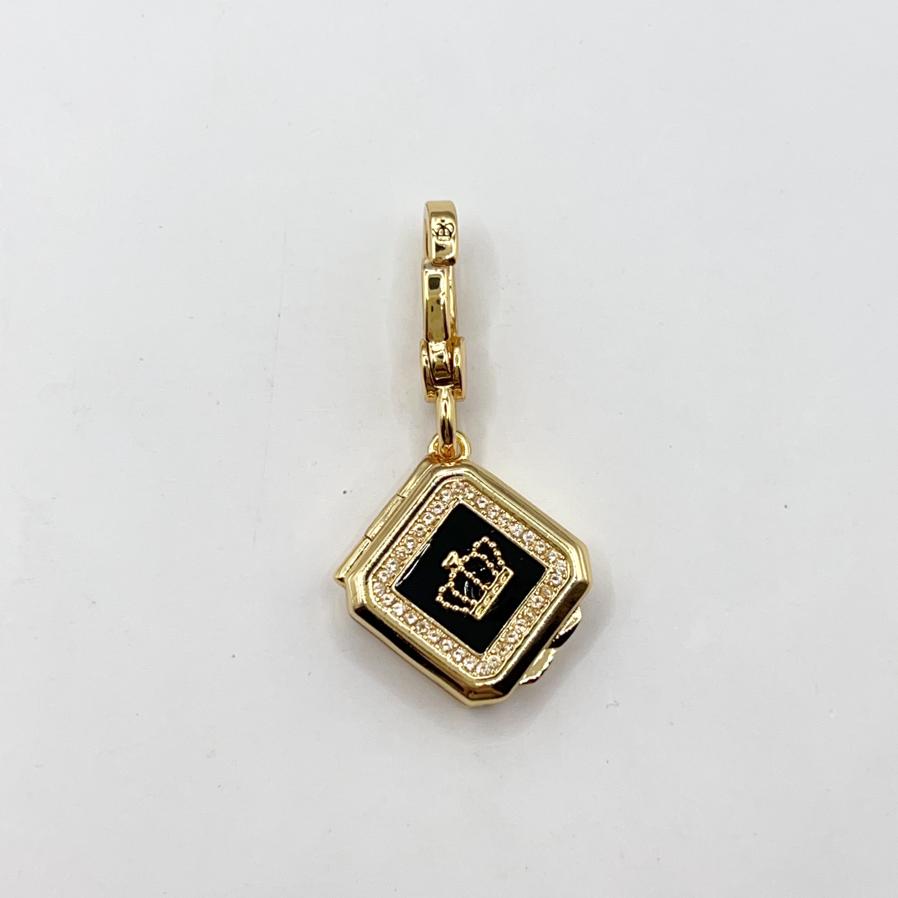 M07-Juicy Couture eye shadow charm