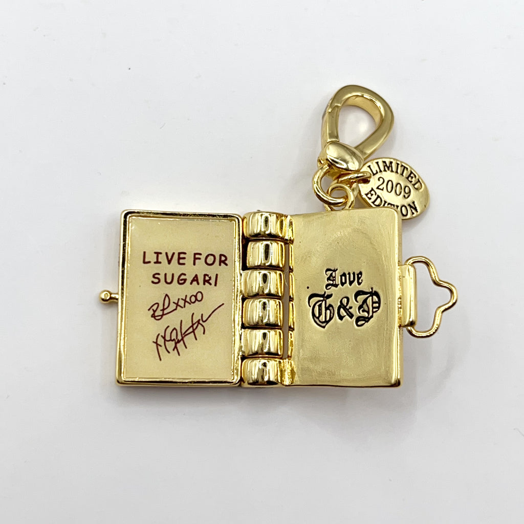 I10-Juicy Couture year book charm
