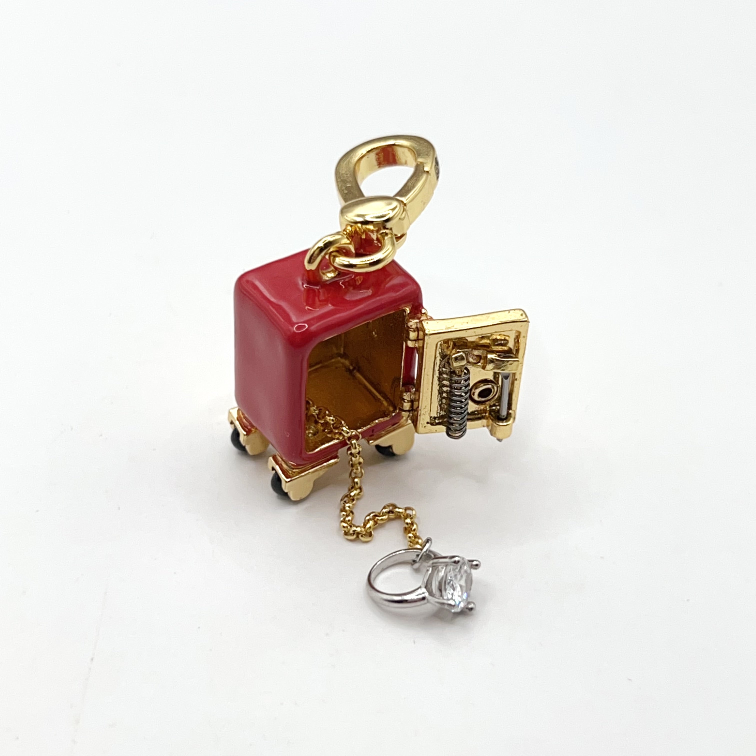 C02-Juicy Couture safe charm
