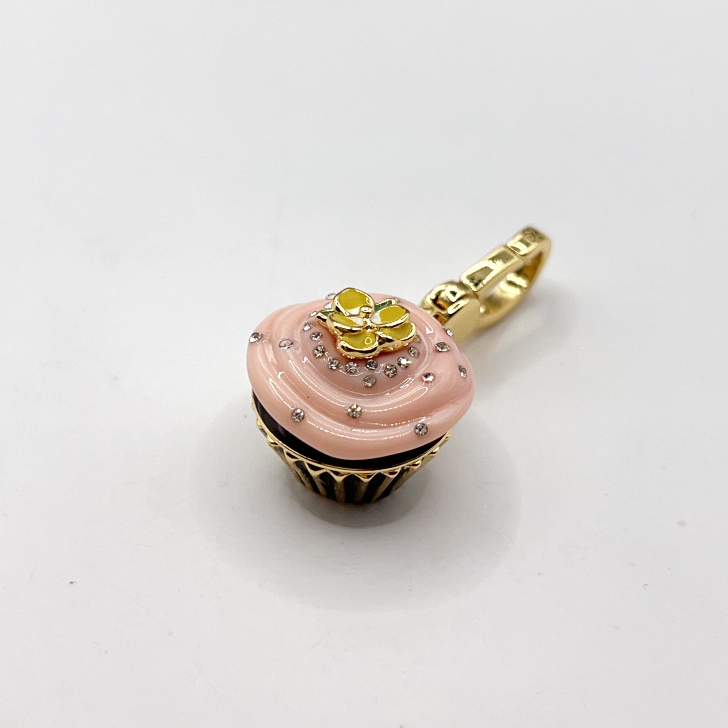 R11-Juicy Couture pink cupcake charm