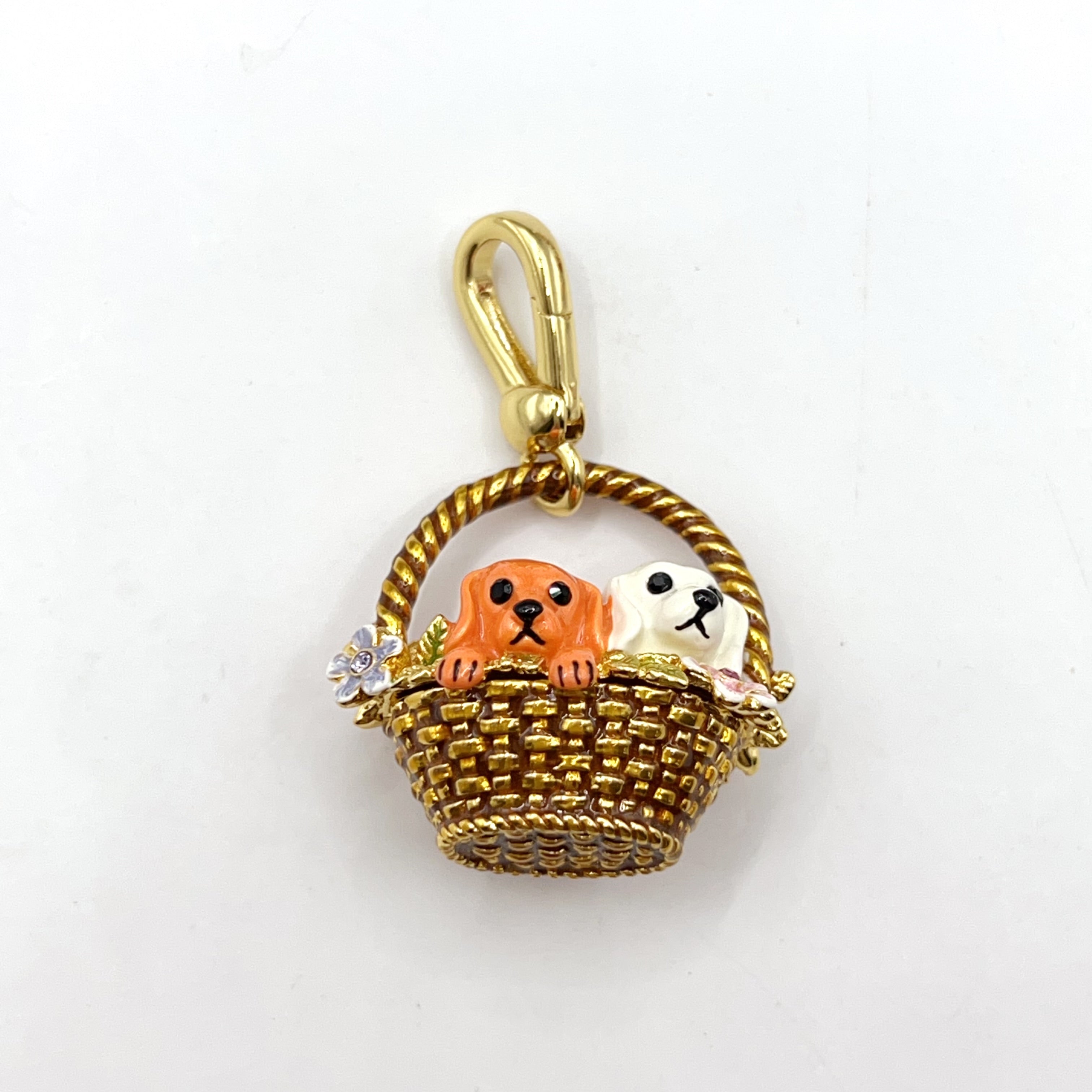 ARI012-ARI Dreams dogs in basket charm