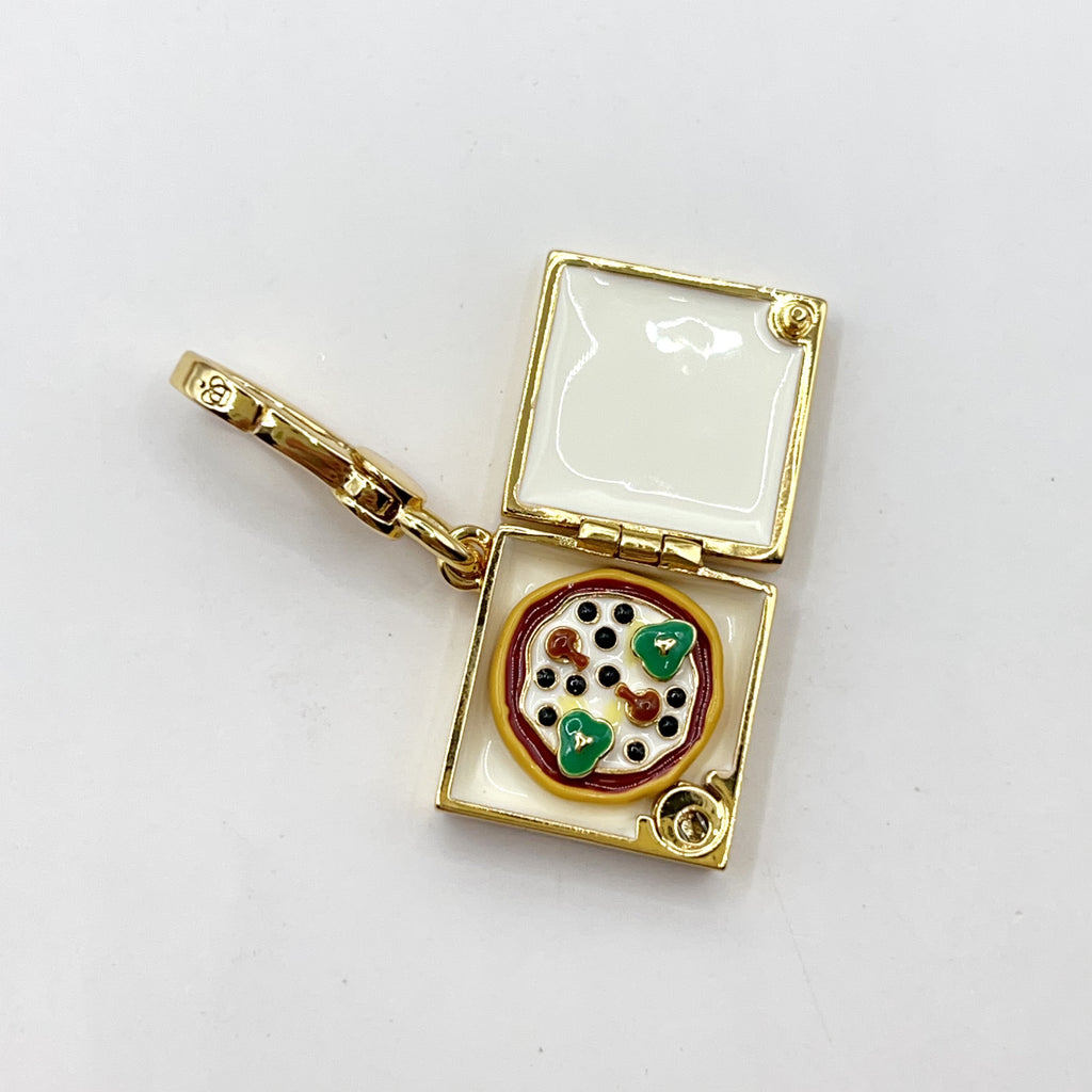 P07-Juicy Couture pizza box charm