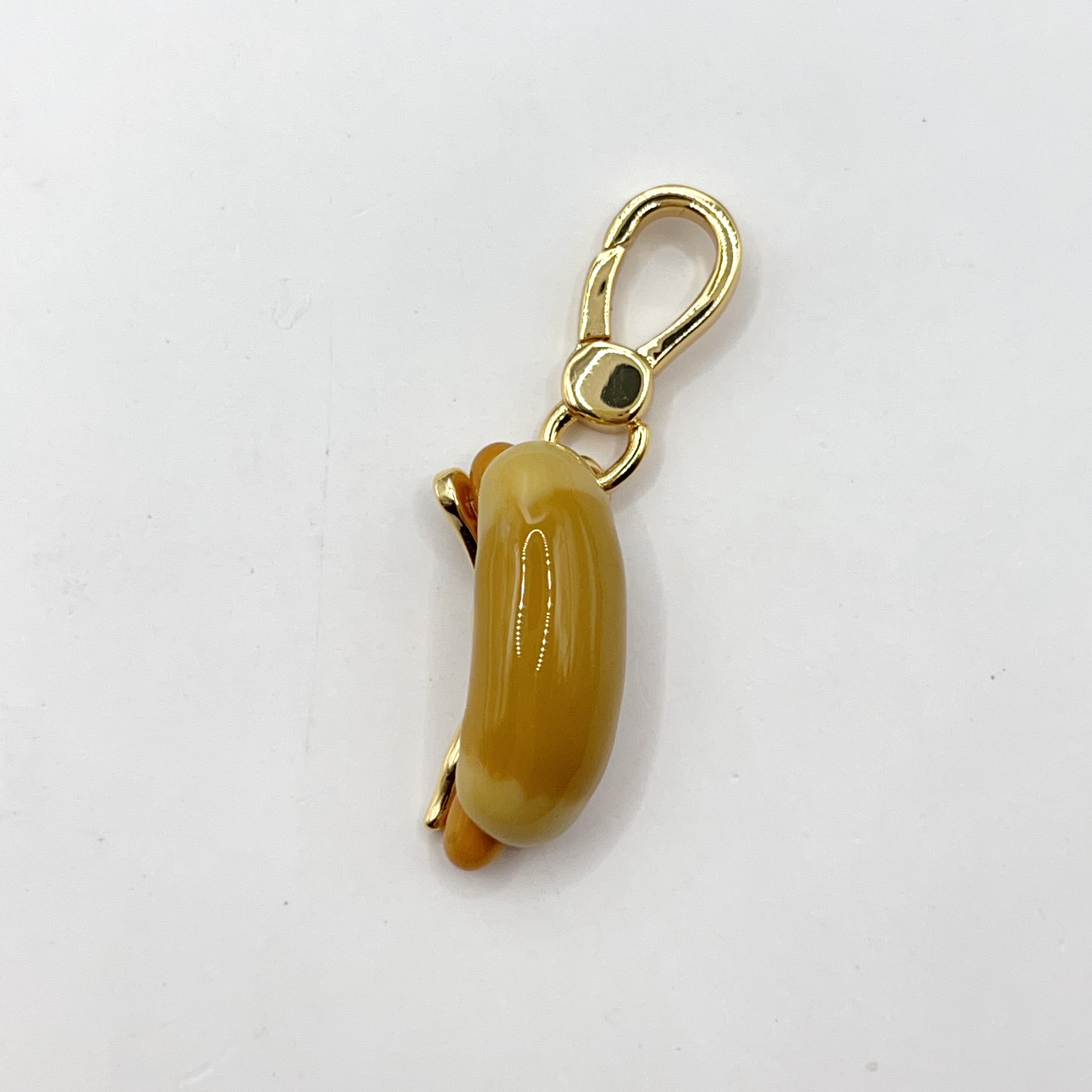 S09-Juicy Couture hotdog charm