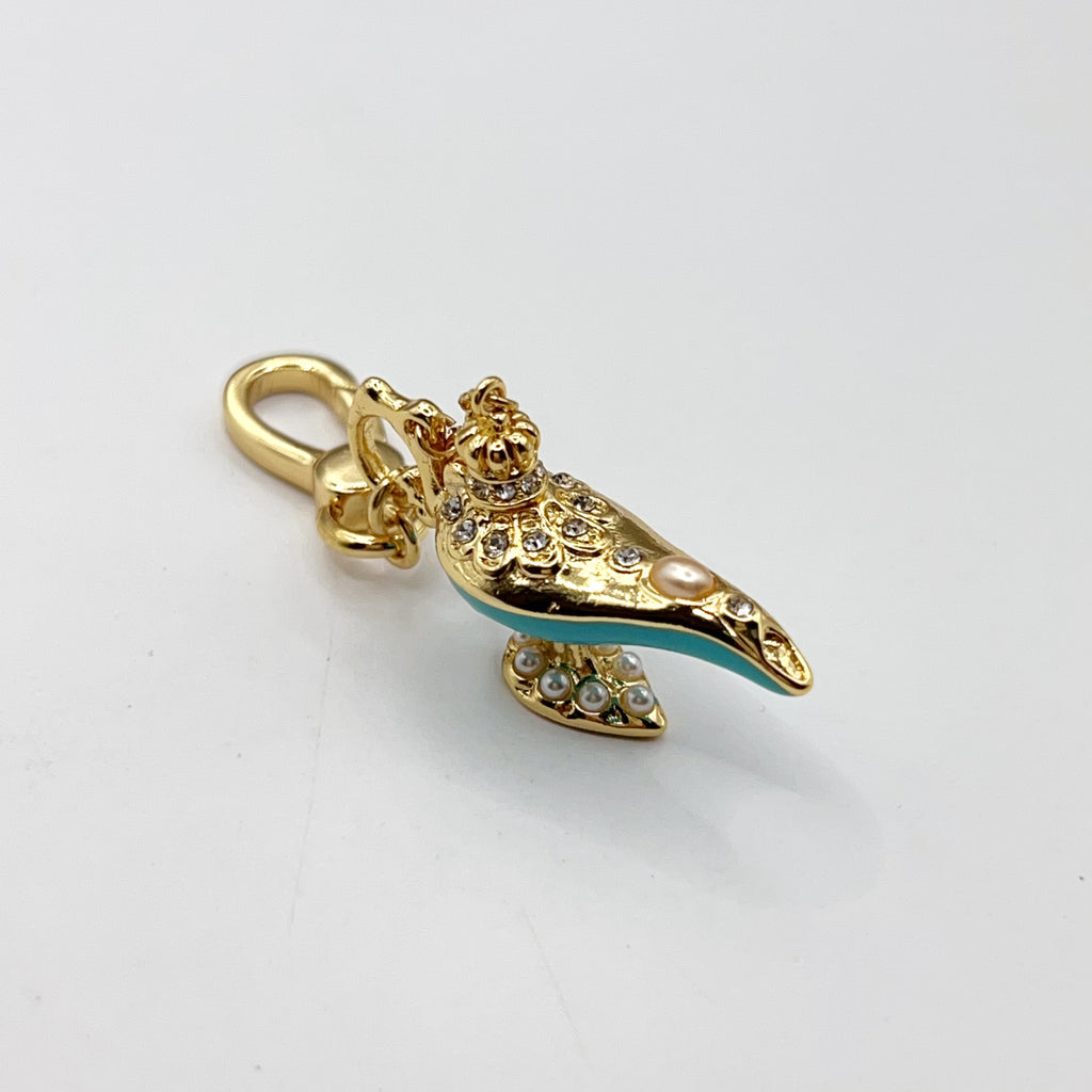 V08-Juicy Couture genie lamp charm