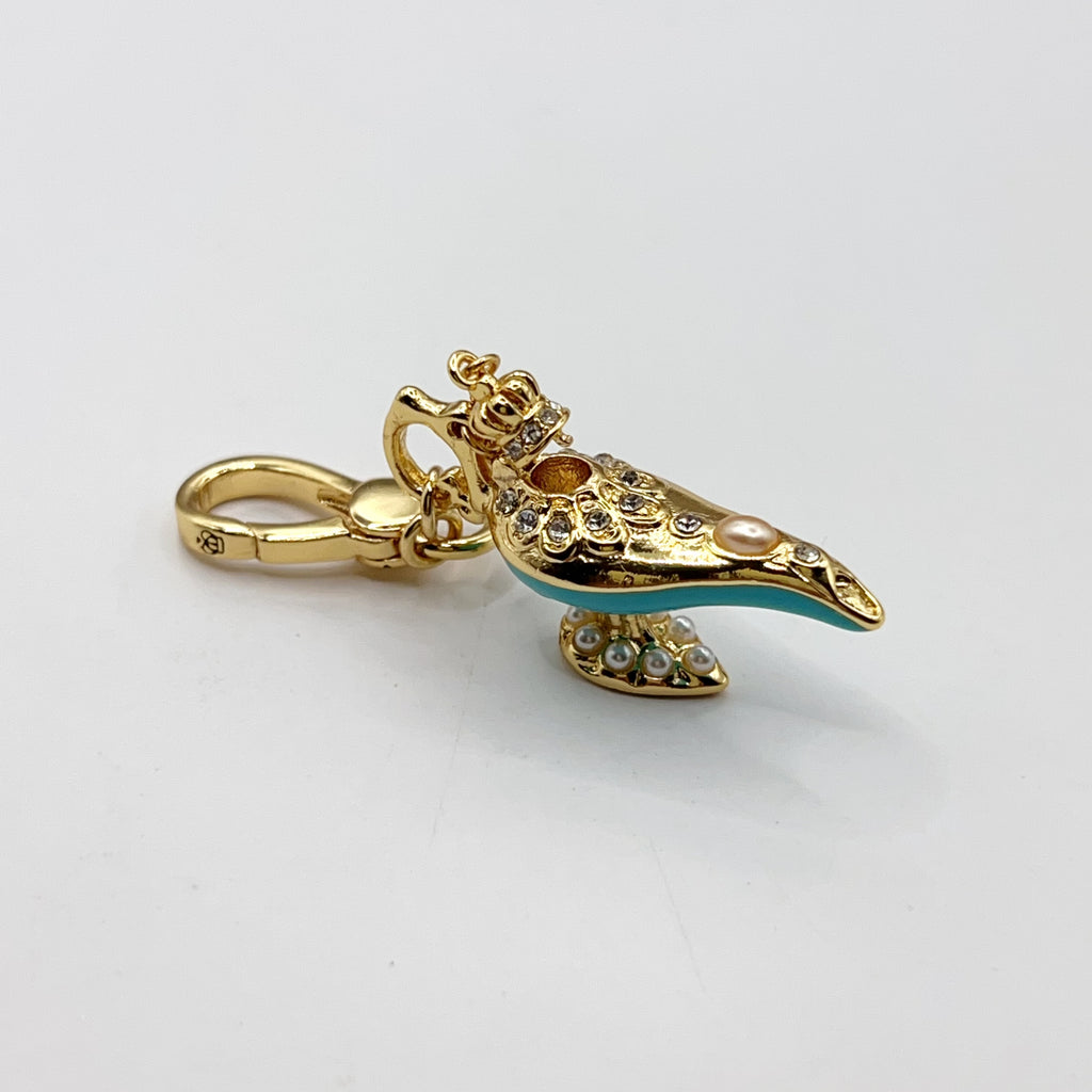 V08-Juicy Couture genie lamp charm