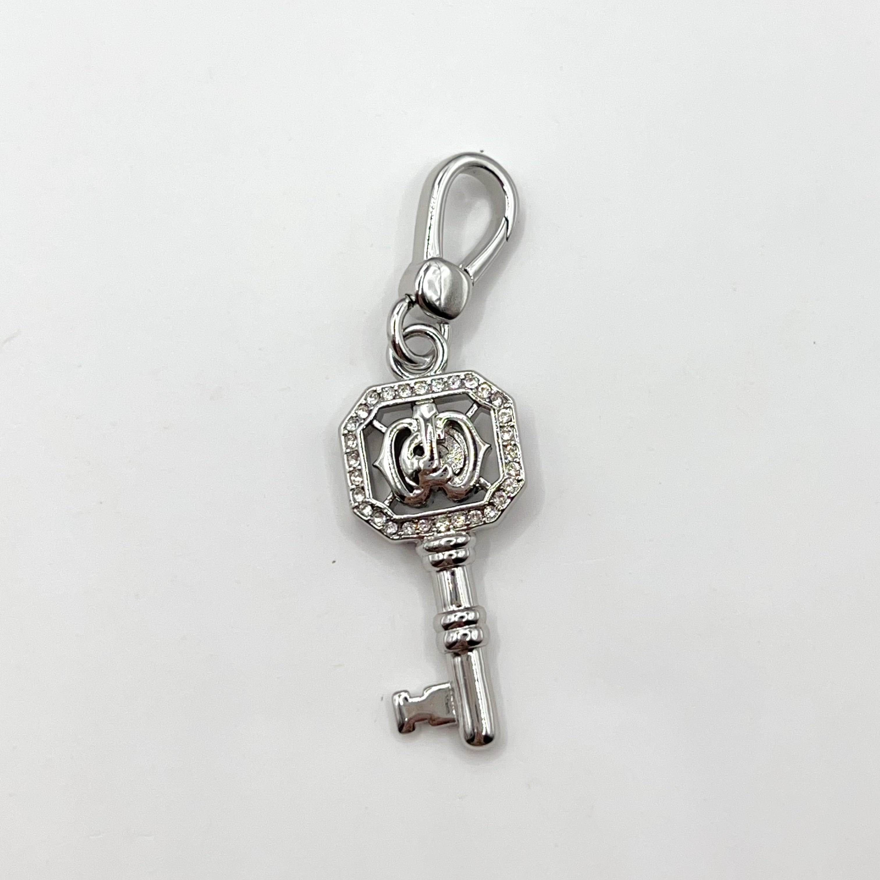 JC650-Juicy Couture silver keys charm
