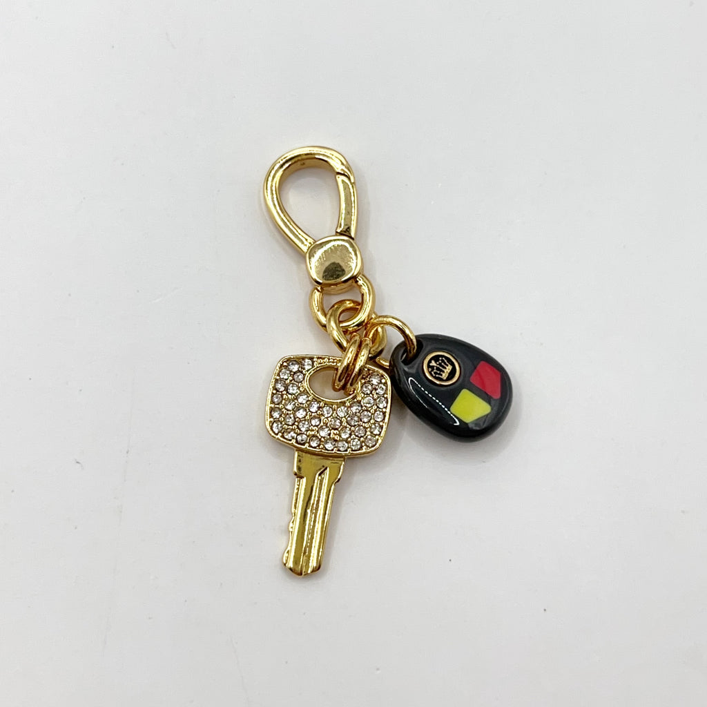 I05-Juicy Couture car keys charm
