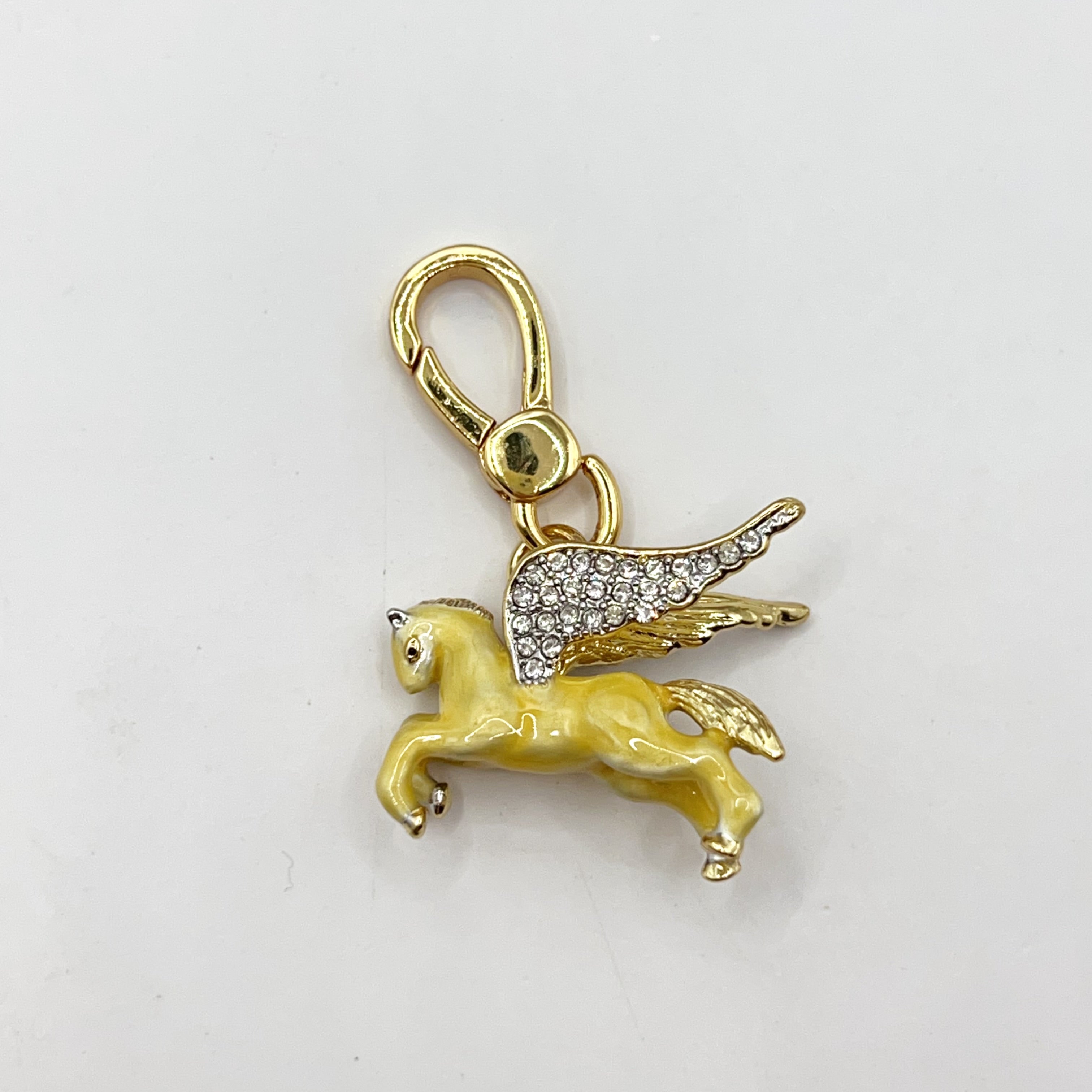 T02-Juicy Couture Pegasus charm