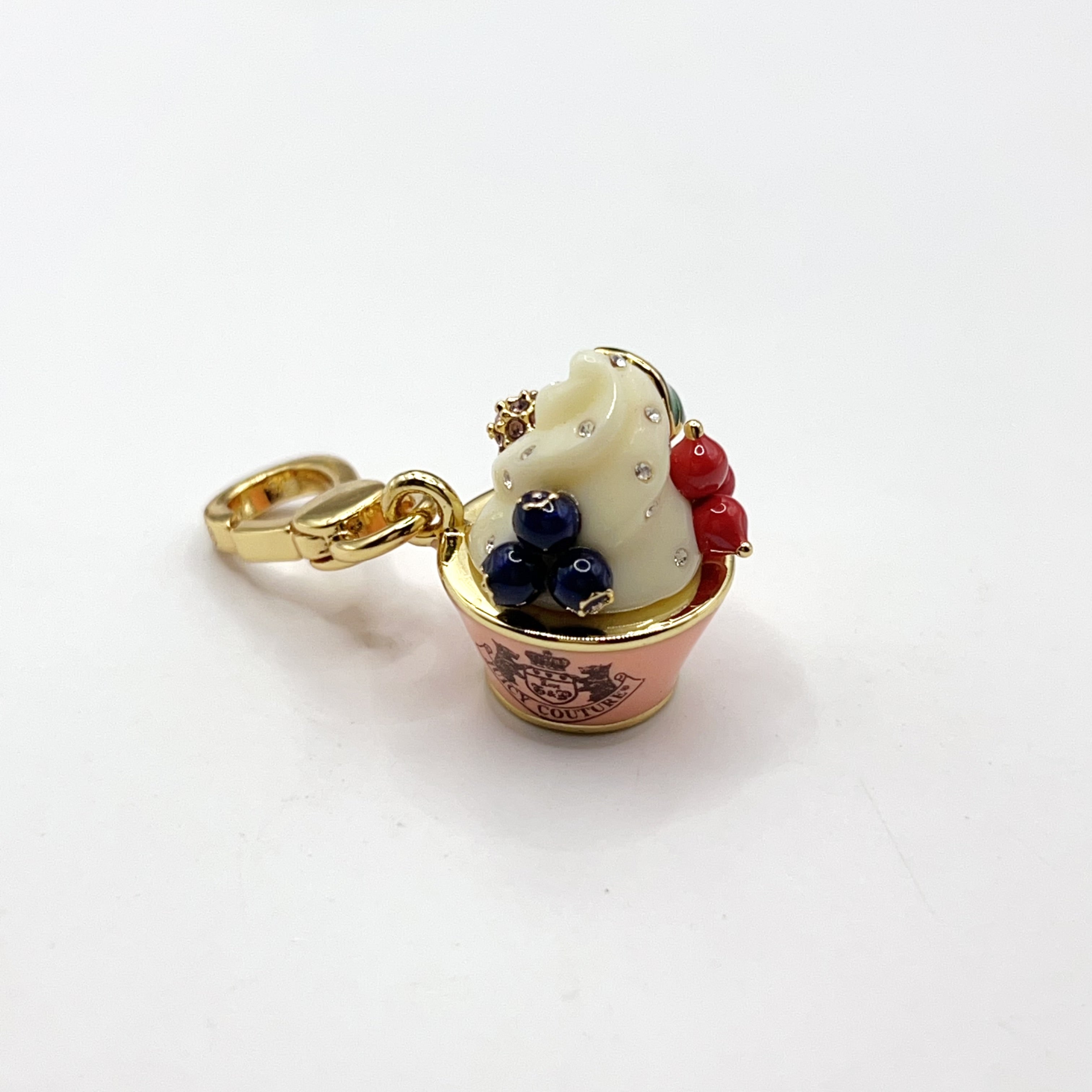 V12-Juicy Couture frozen yogurt charm