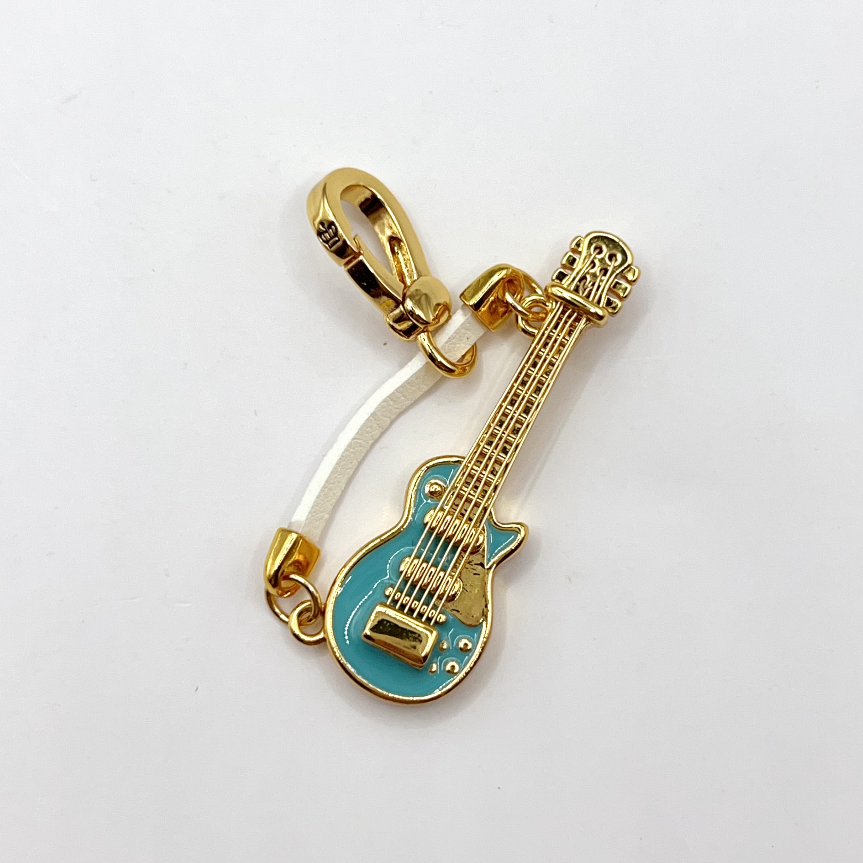 JC085-Juicy Couture guitar charm