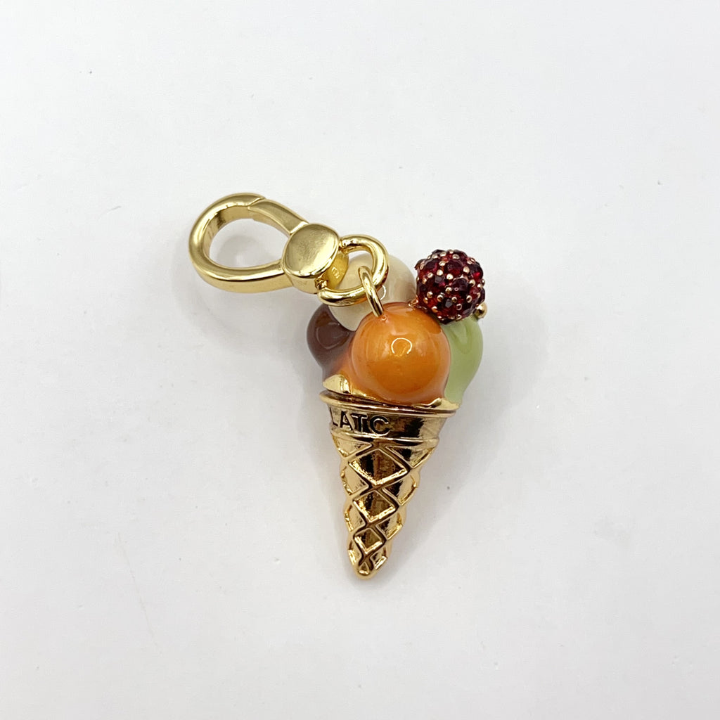 N07-Juicy Couture ice cream charm
