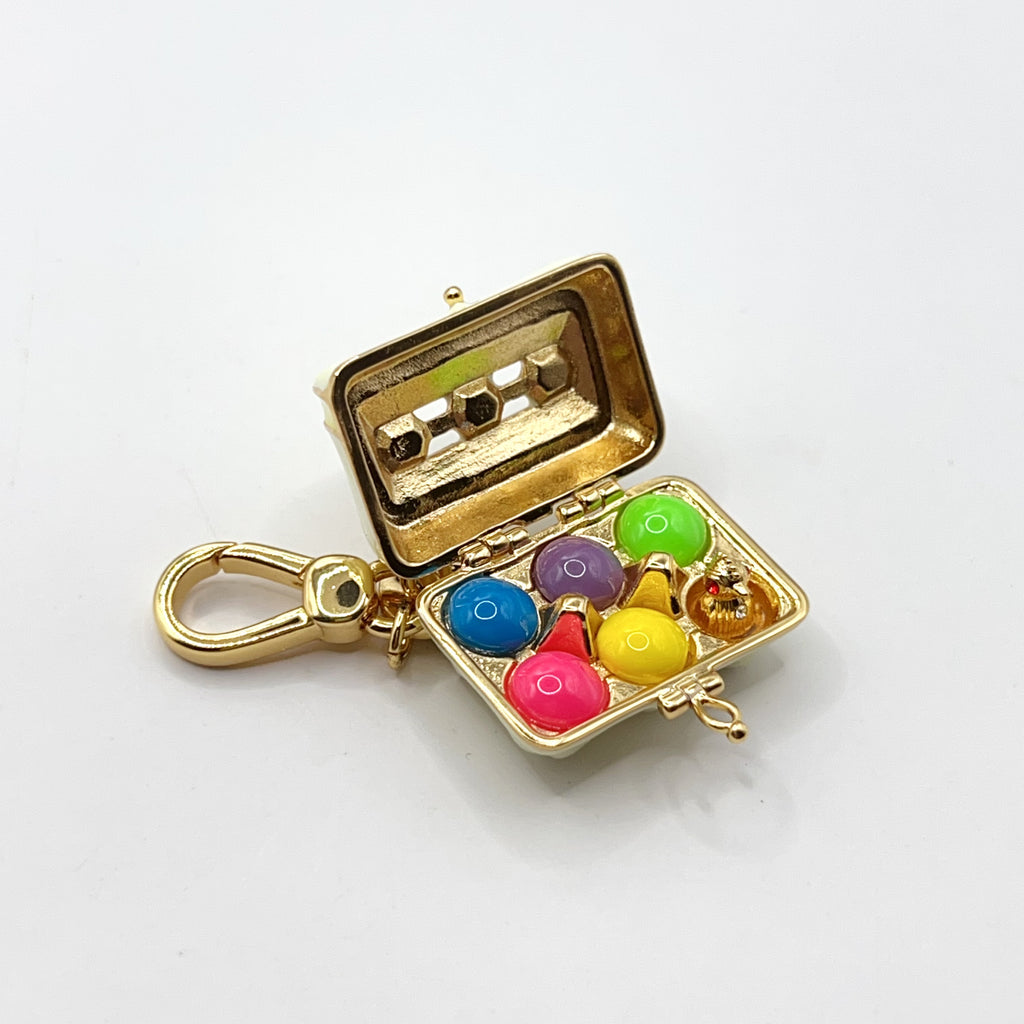R06-Juicy Couture egg carton charm