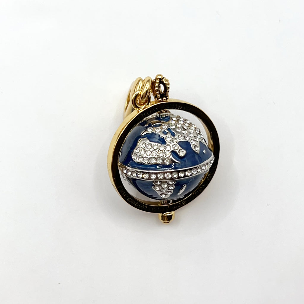 JC521-Juicy Couture globe charm