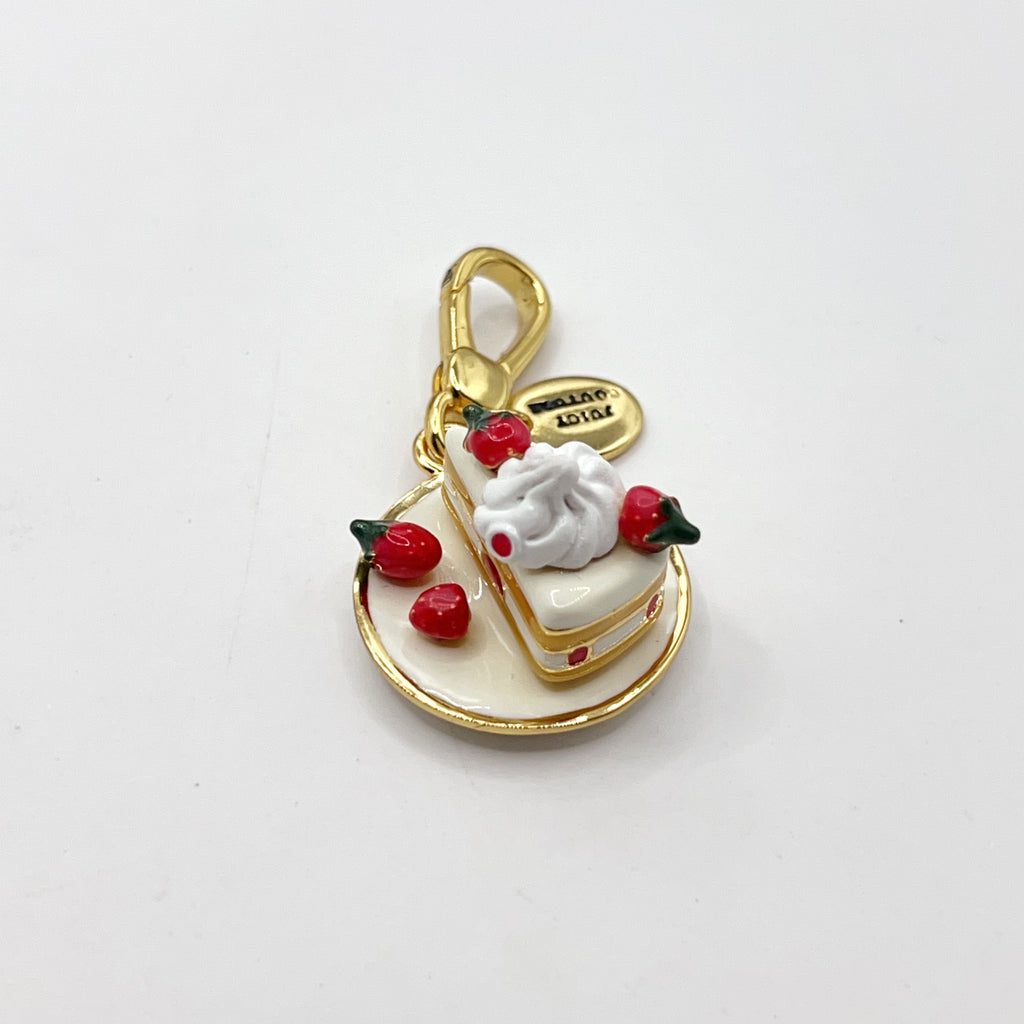 E09-Juicy Couture strawberry shortcake charm