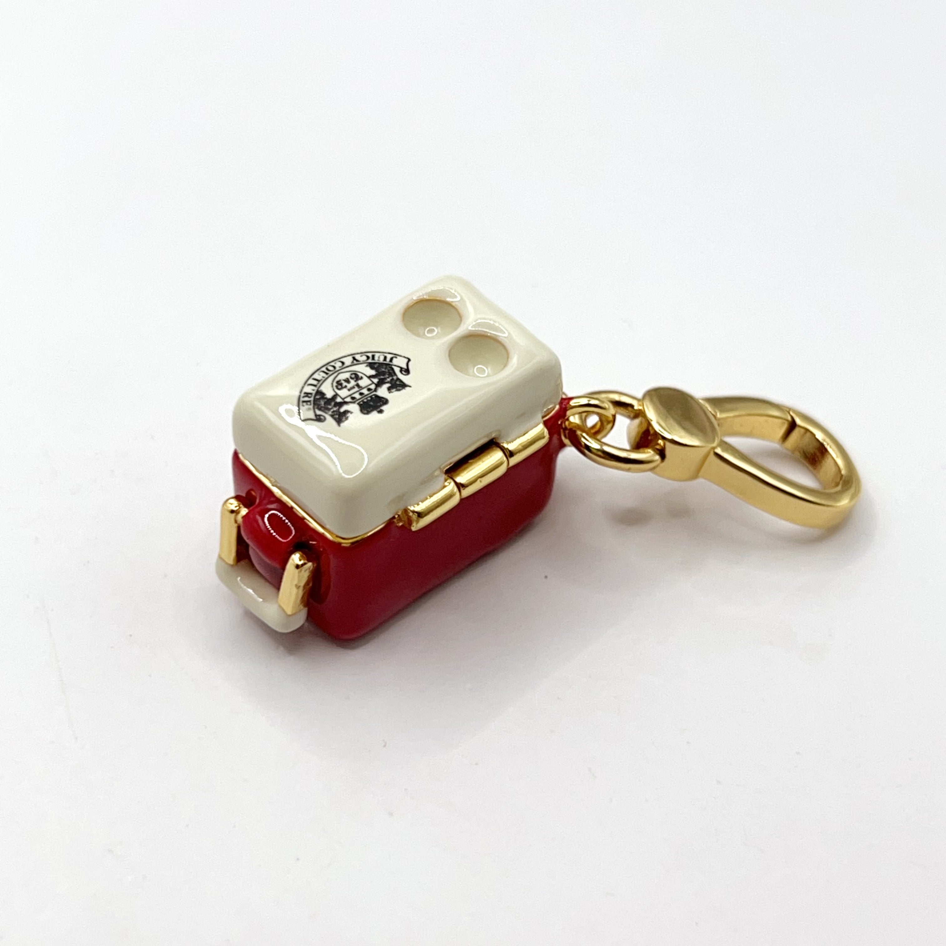 I06-Juicy Couture cooler charm