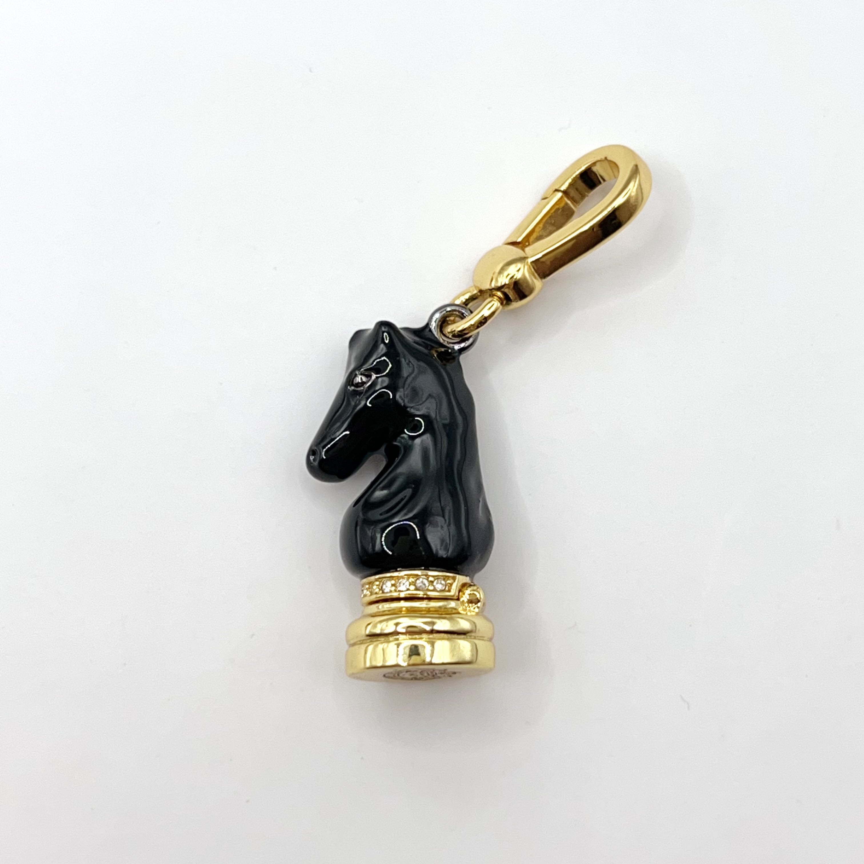 JC618-Juicy Couture knight charm