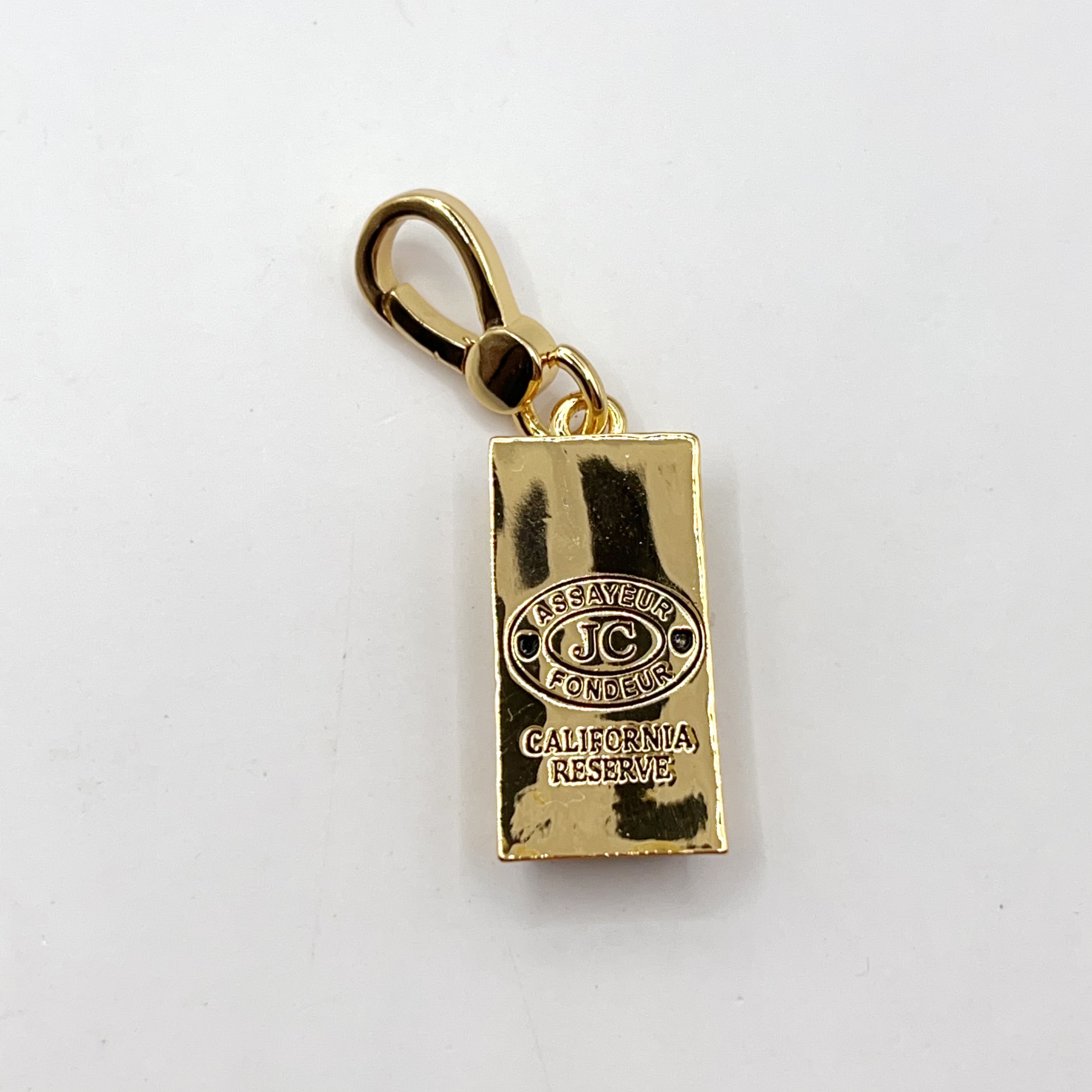 B07-Juicy Couture gold bar charm