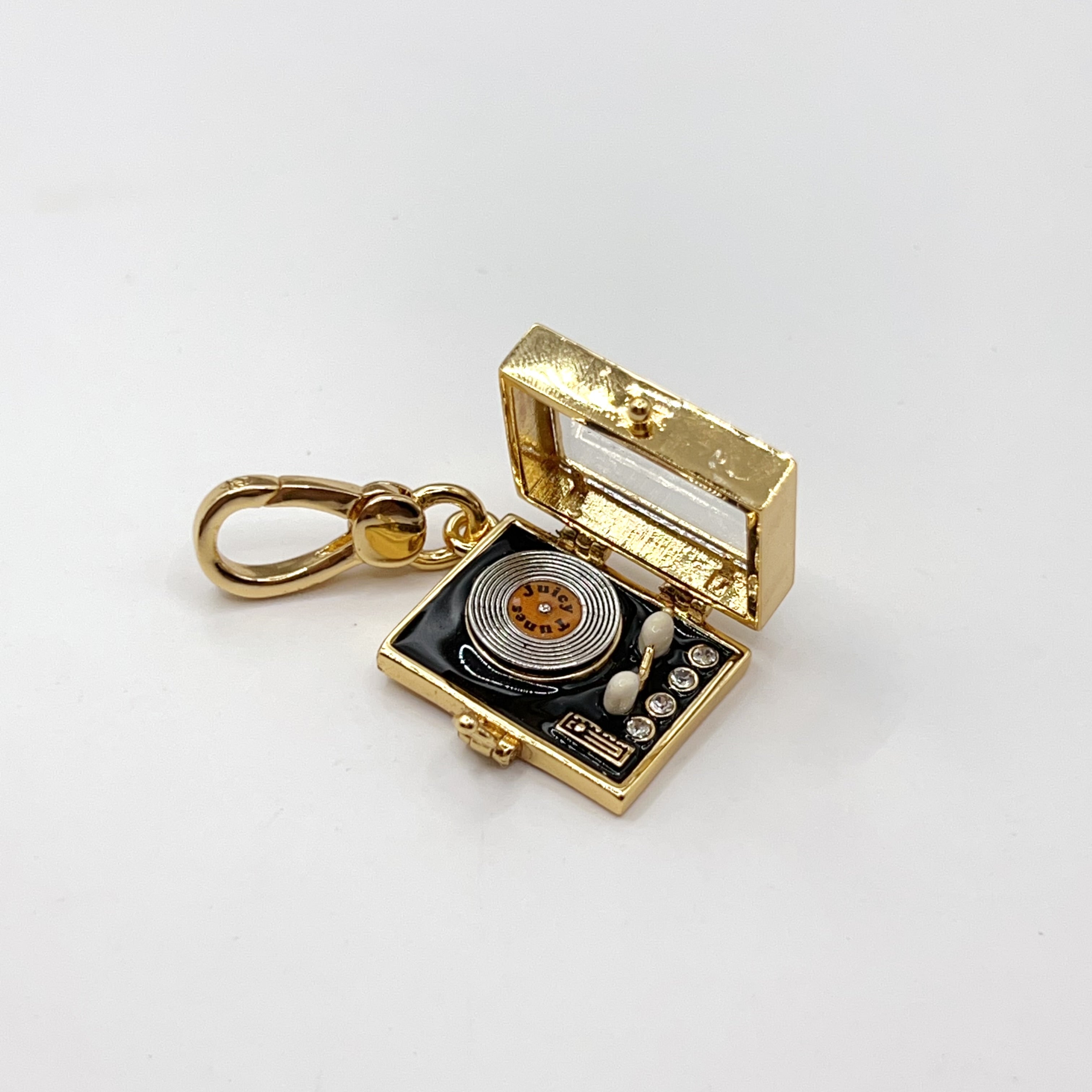 X08-Juicy Couture c-record player charm